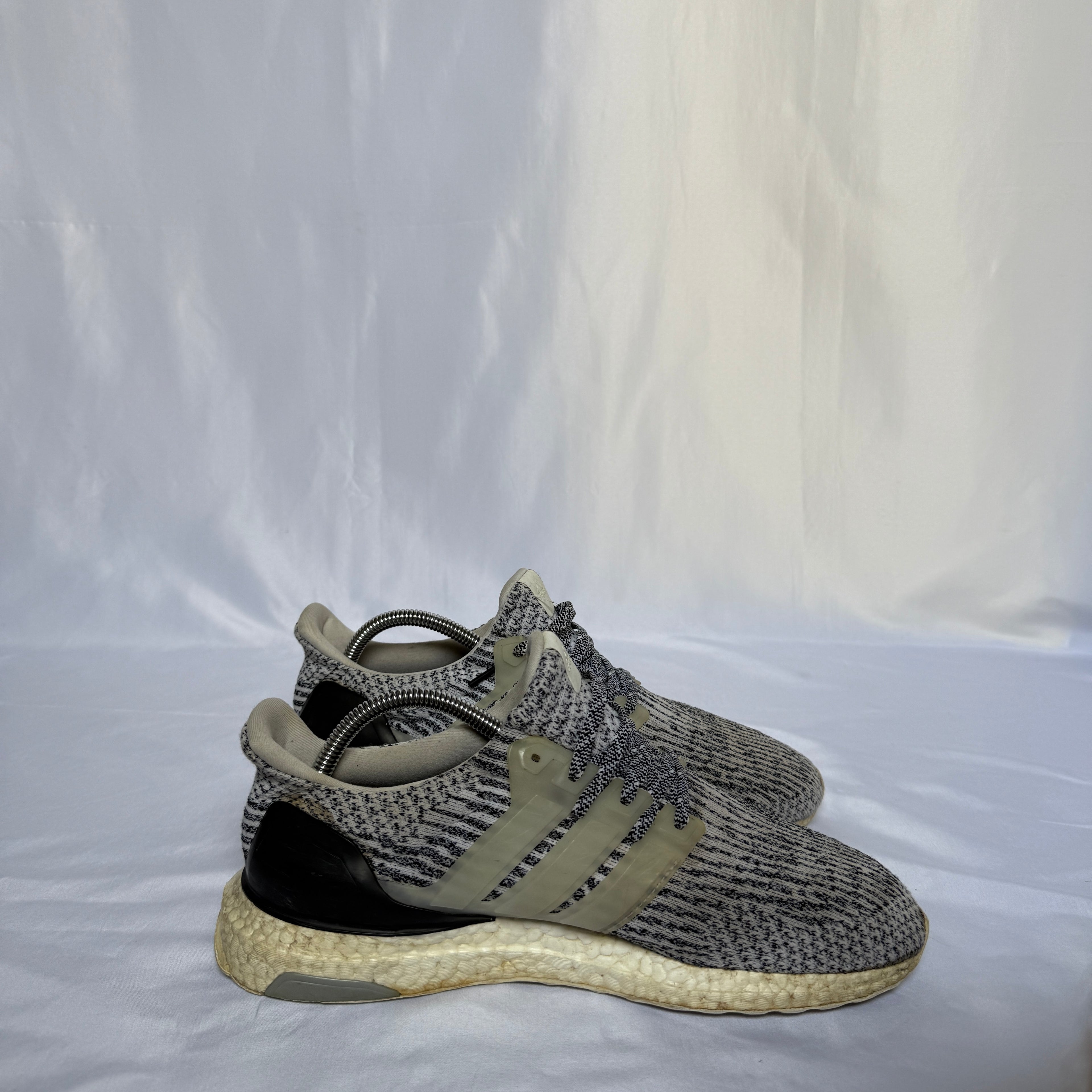 Adidas Ultra Boost 3.0 „Oreo“ (2016) – Beige/Schwarz – Größe 42 (US 8,5)