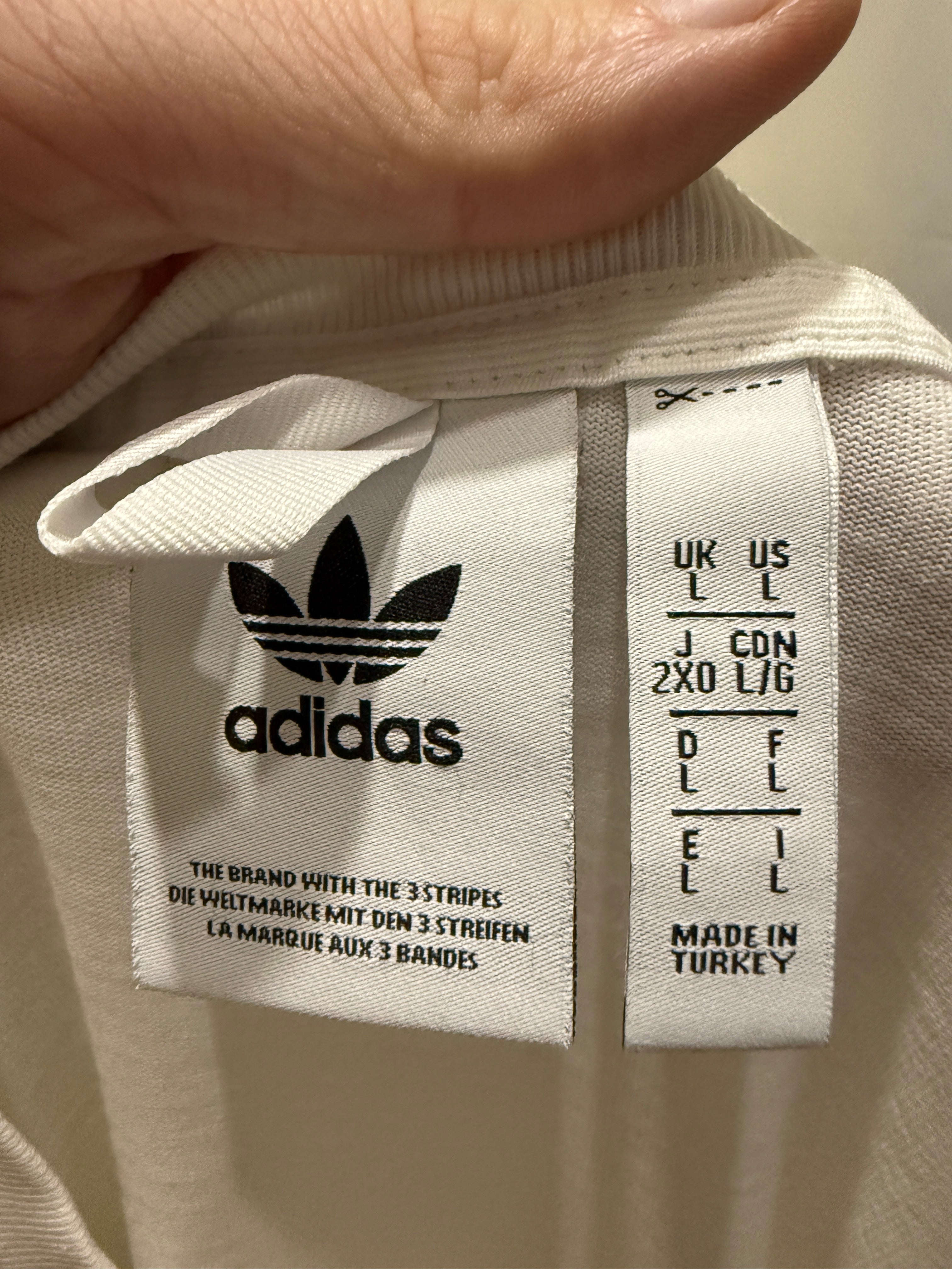 Adidas Originals T-Shirt – “Adventure Mountain Graphic” – Größe L