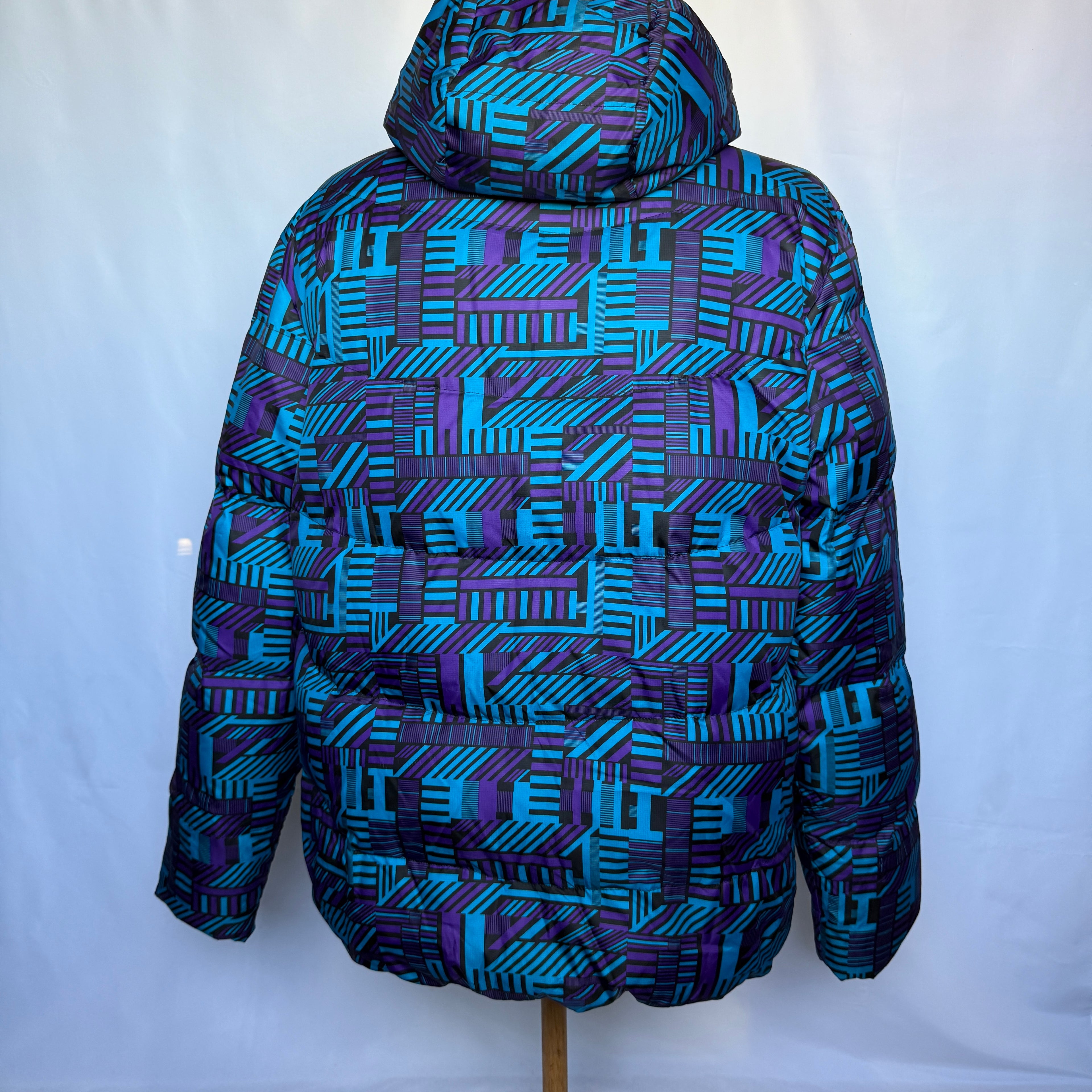 Adidas Winterjacke – Allover Graphic Print – Größe M