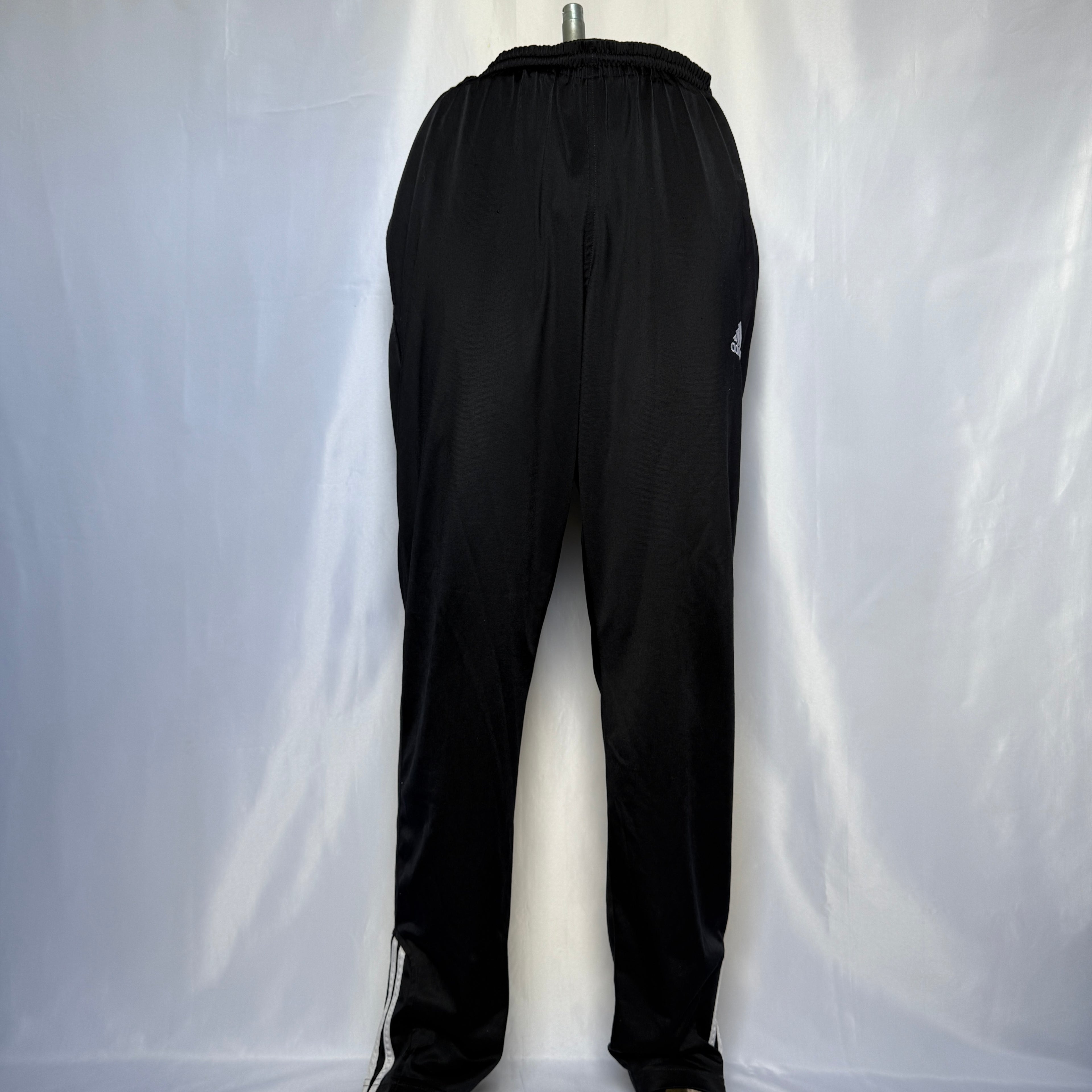 Adidas Trainingshose Schwarz Vintage (späte 90er - frühe 00er Jahre) – Größe M