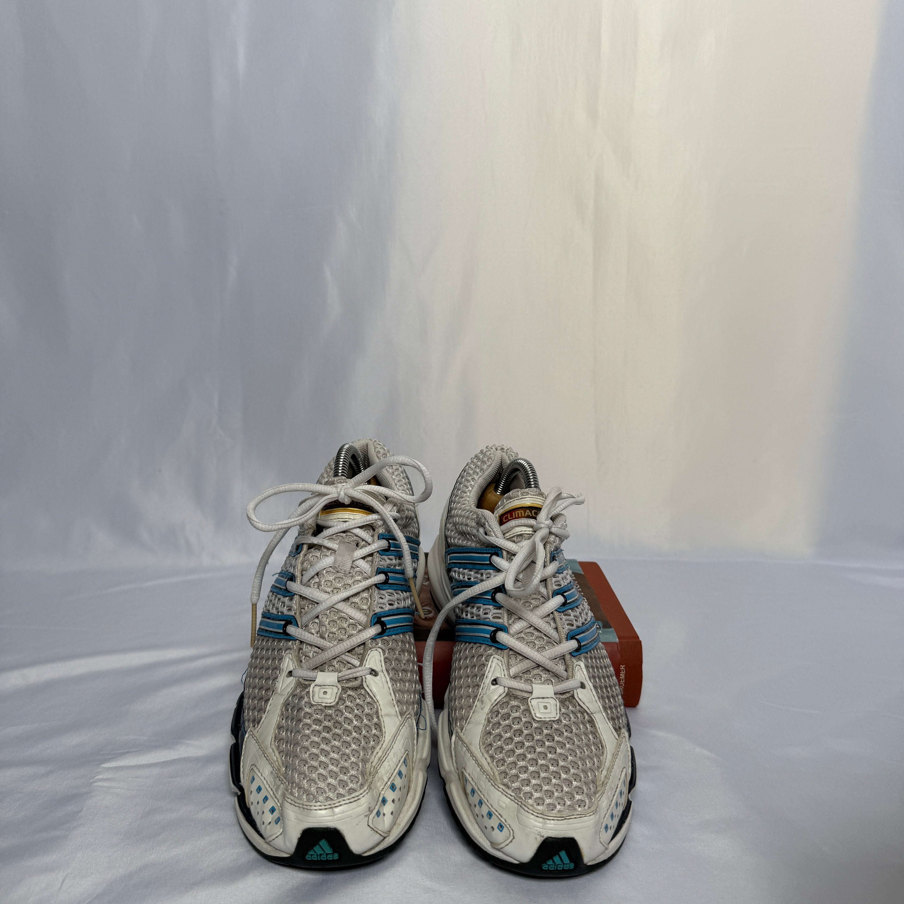 Adidas Sneaker ClimaCool 1 – Weiß/Blau/Silber – Größe 44 (US 9,5)