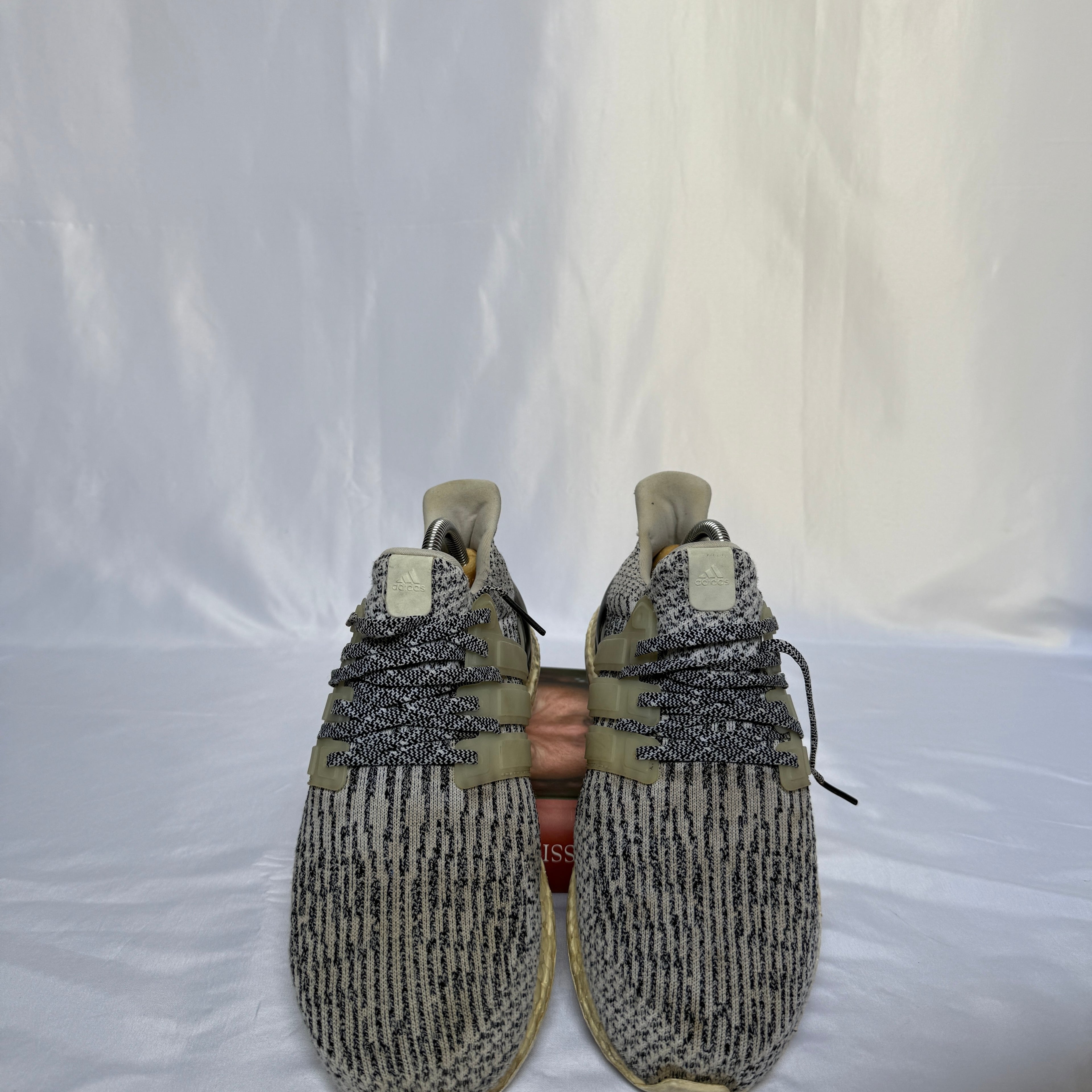 Adidas Ultra Boost 3.0 „Oreo“ (2016) – Beige/Schwarz – Größe 42 (US 8,5)