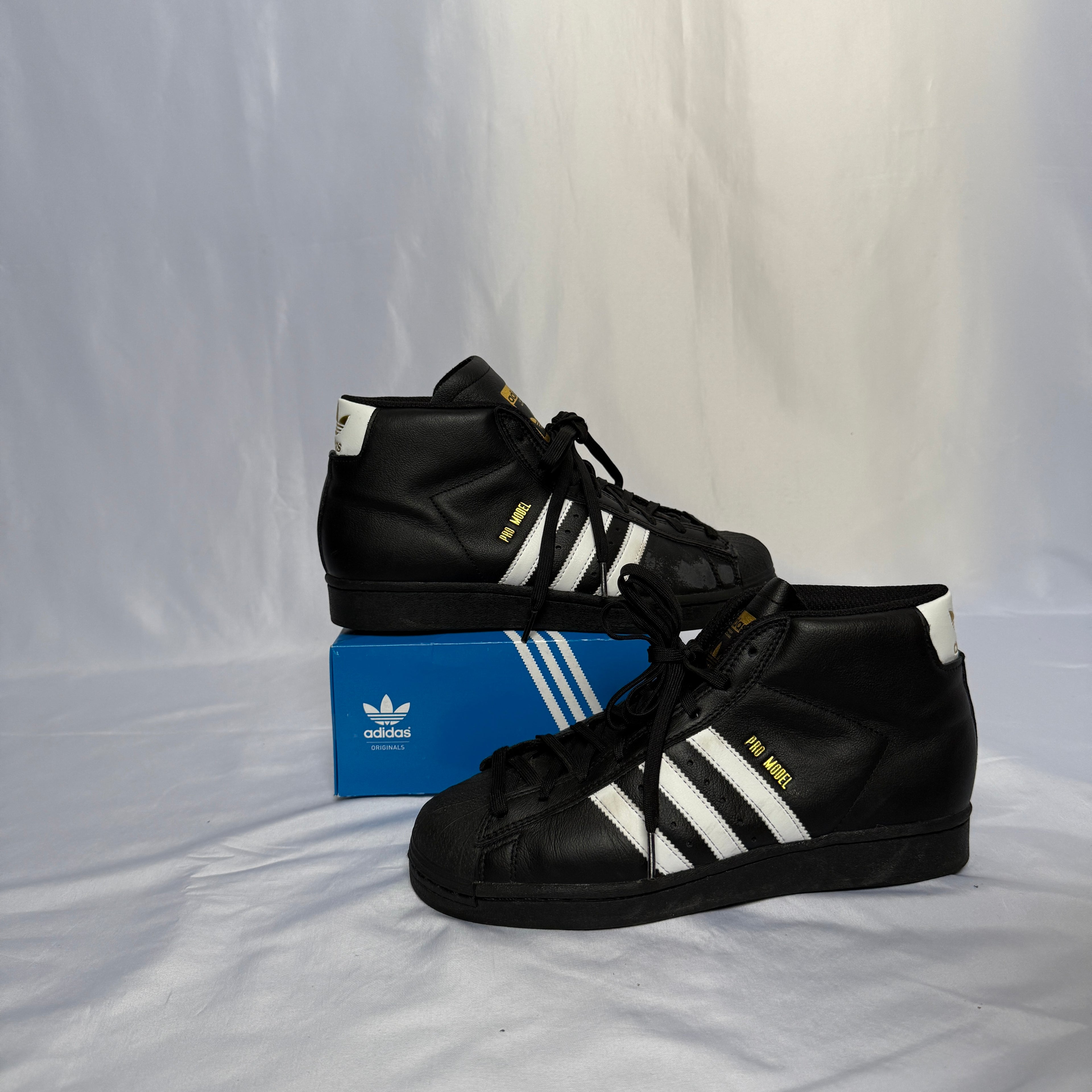 Adidas Pro Model – Black/White – Größe 40 2/3 (US 7,5)