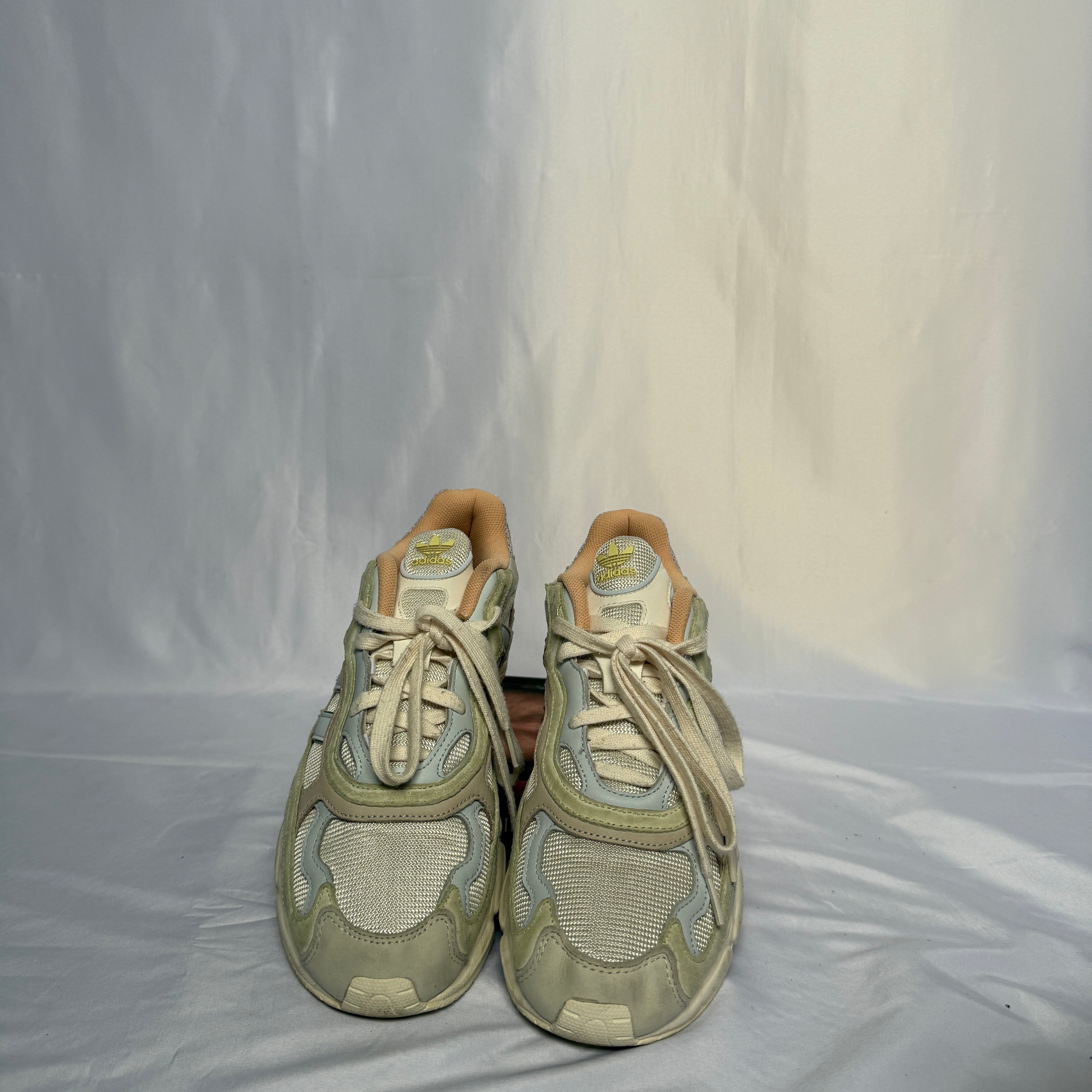 Adidas Temper Run – Creme/Grau/Gelb – Größe 46 (US 11,5)