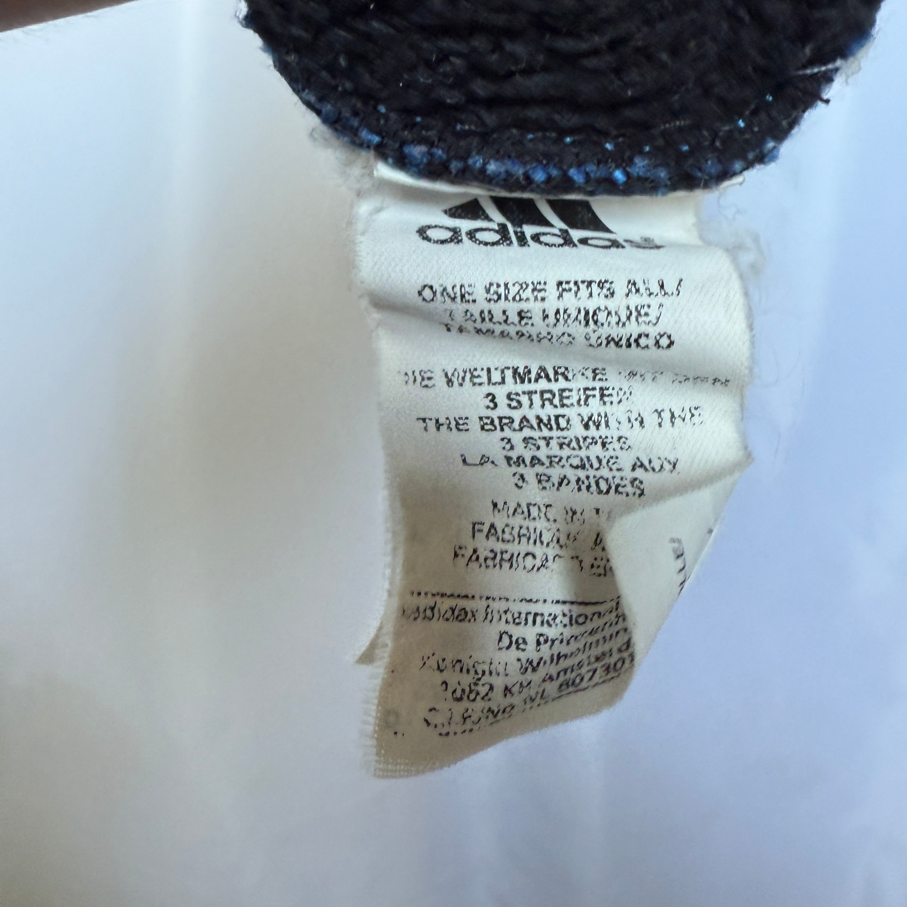 Adidas Wintermütze – 90er / 00er Jahre Vintage