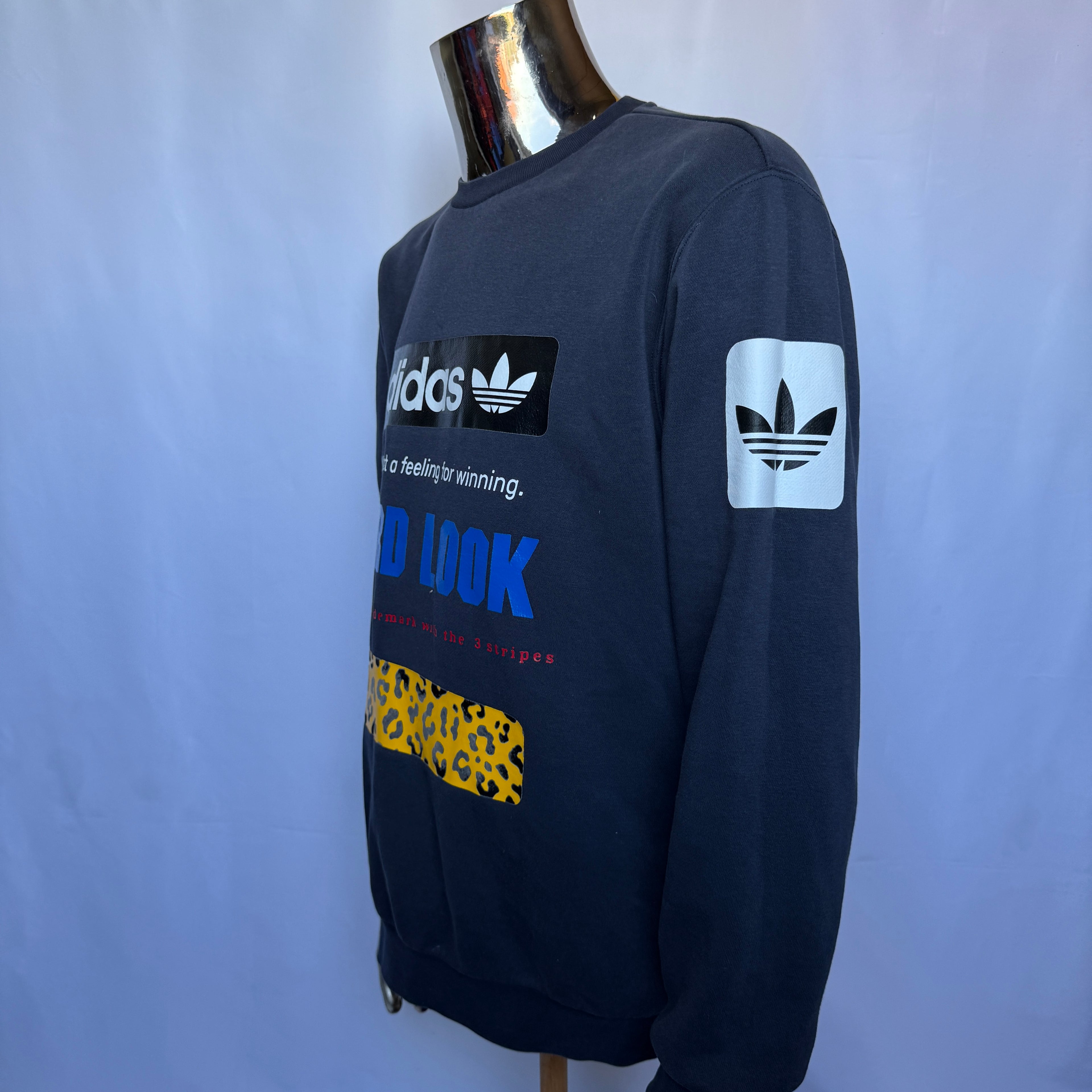 Adidas Originals Sweatshirt – Yard Look Graphic – Größe M