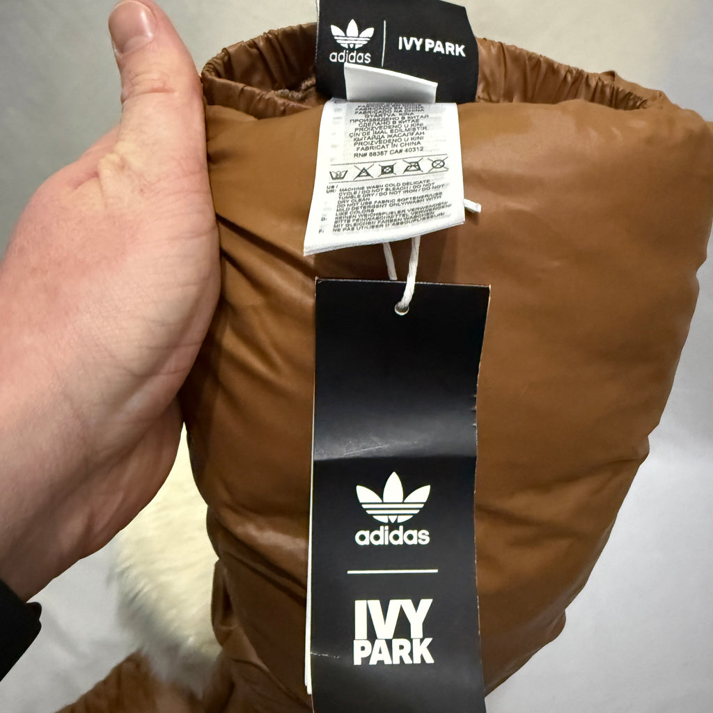 adidas x IVY PARK Long Puffer Handschuhe – Braun – Gr. M