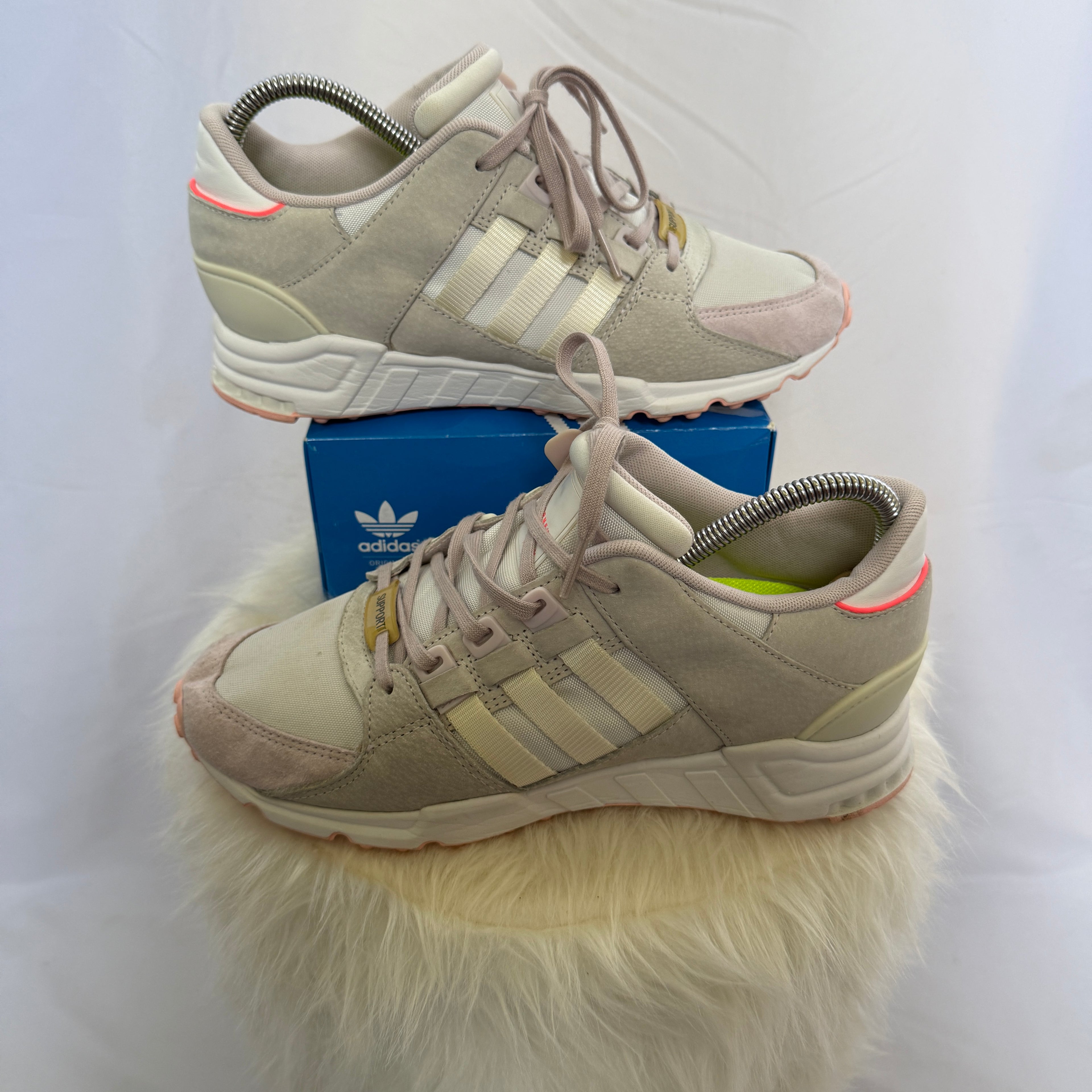 adidas Equipment Support Sneaker / Schuhe – Cream – Größe 39 1/3