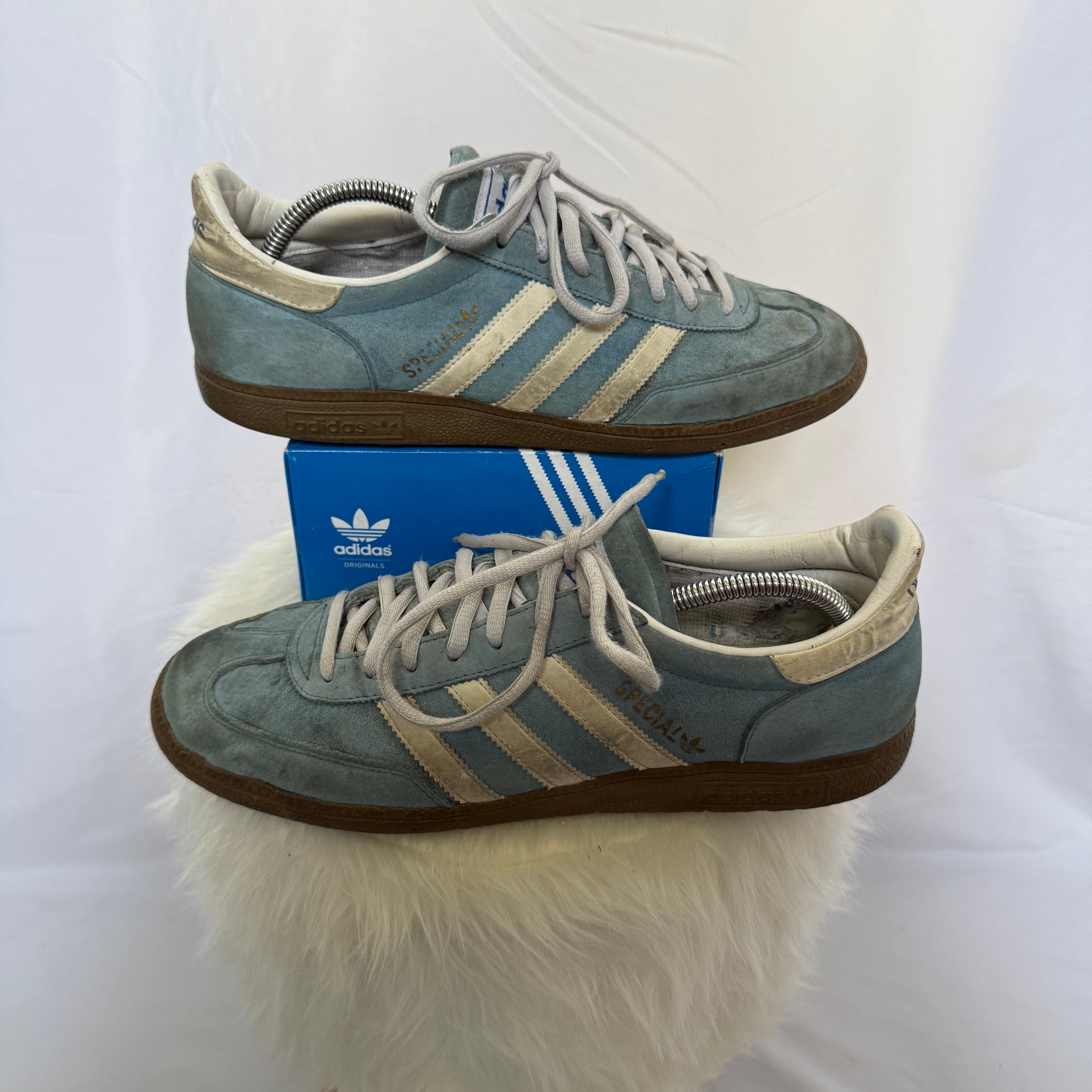adidas Spezial Sneaker / Schuhe – Hellblau / Weiß – Größe 45 1/3
