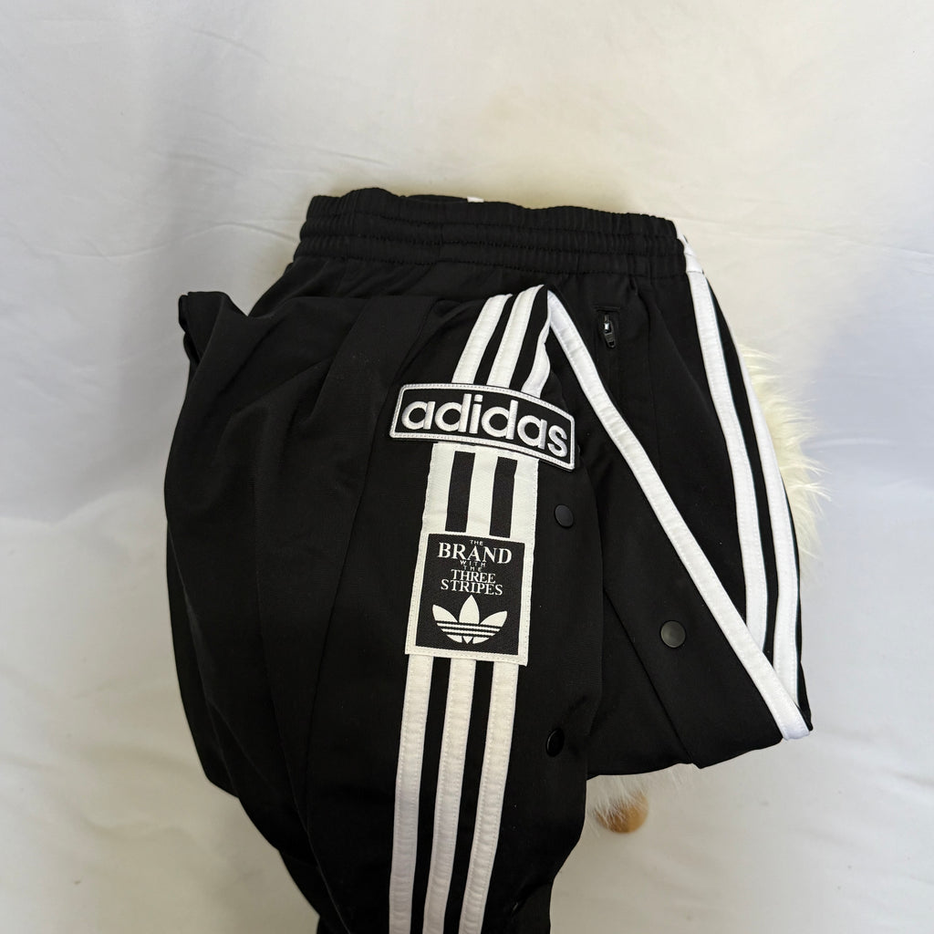 adidas Snap Pants Jogginghose – seitliche Knopfleiste – Gr. L