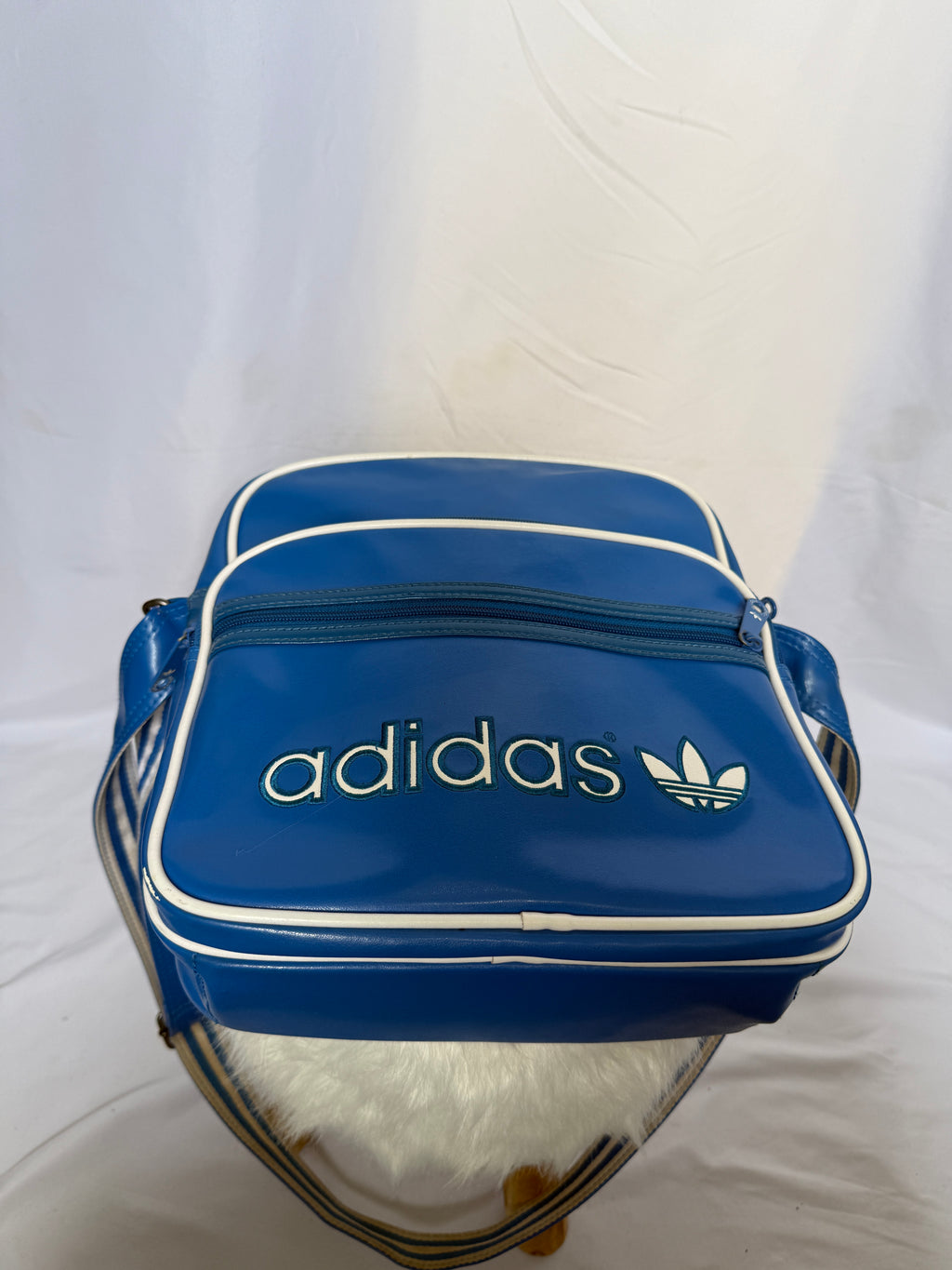 adidas Vintage Umhängetasche – Blau (Trefoil / Retro Airliner Style)