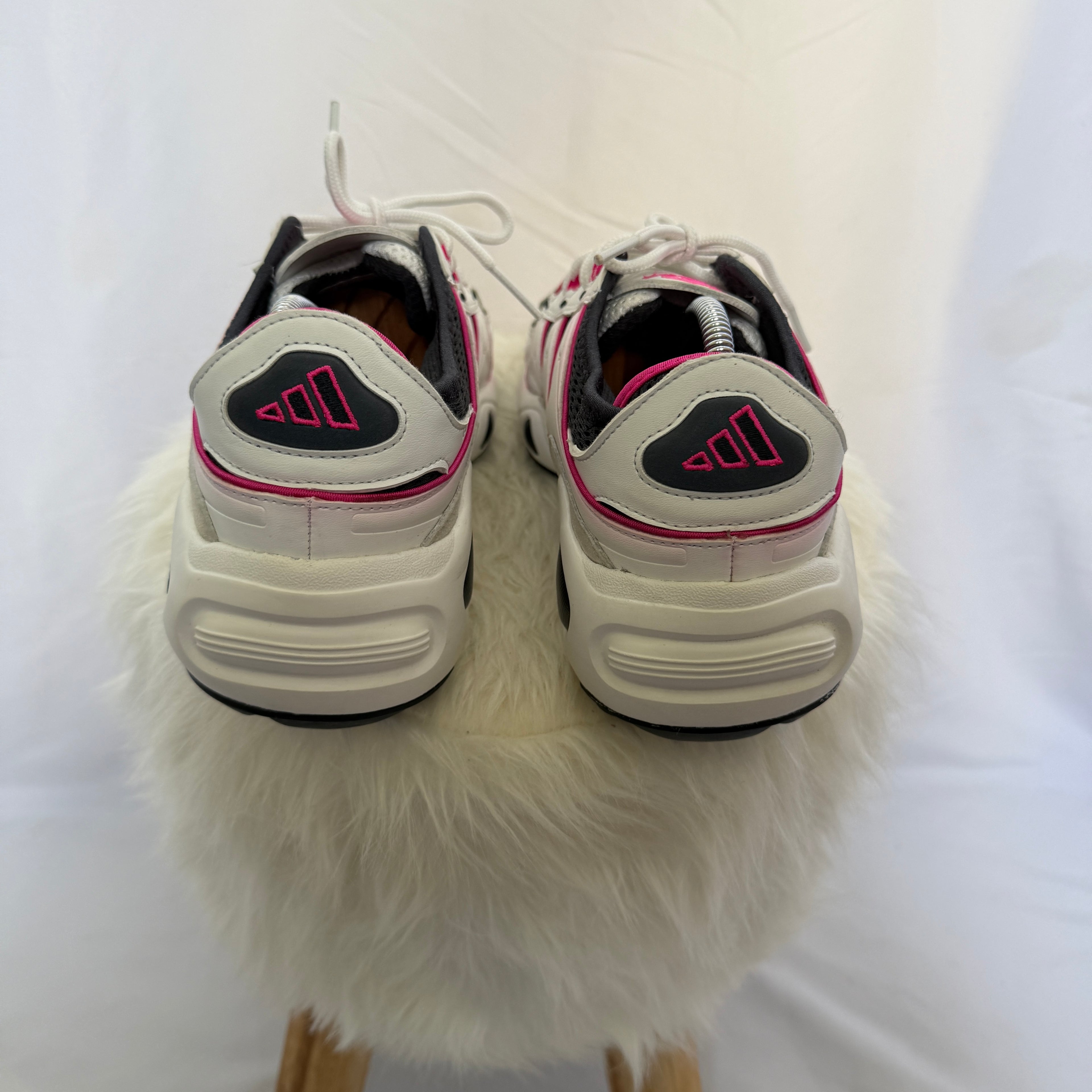 adidas Equipment Temper Run Sneaker / Schuhe – neuwertig – Größe 43 1/3