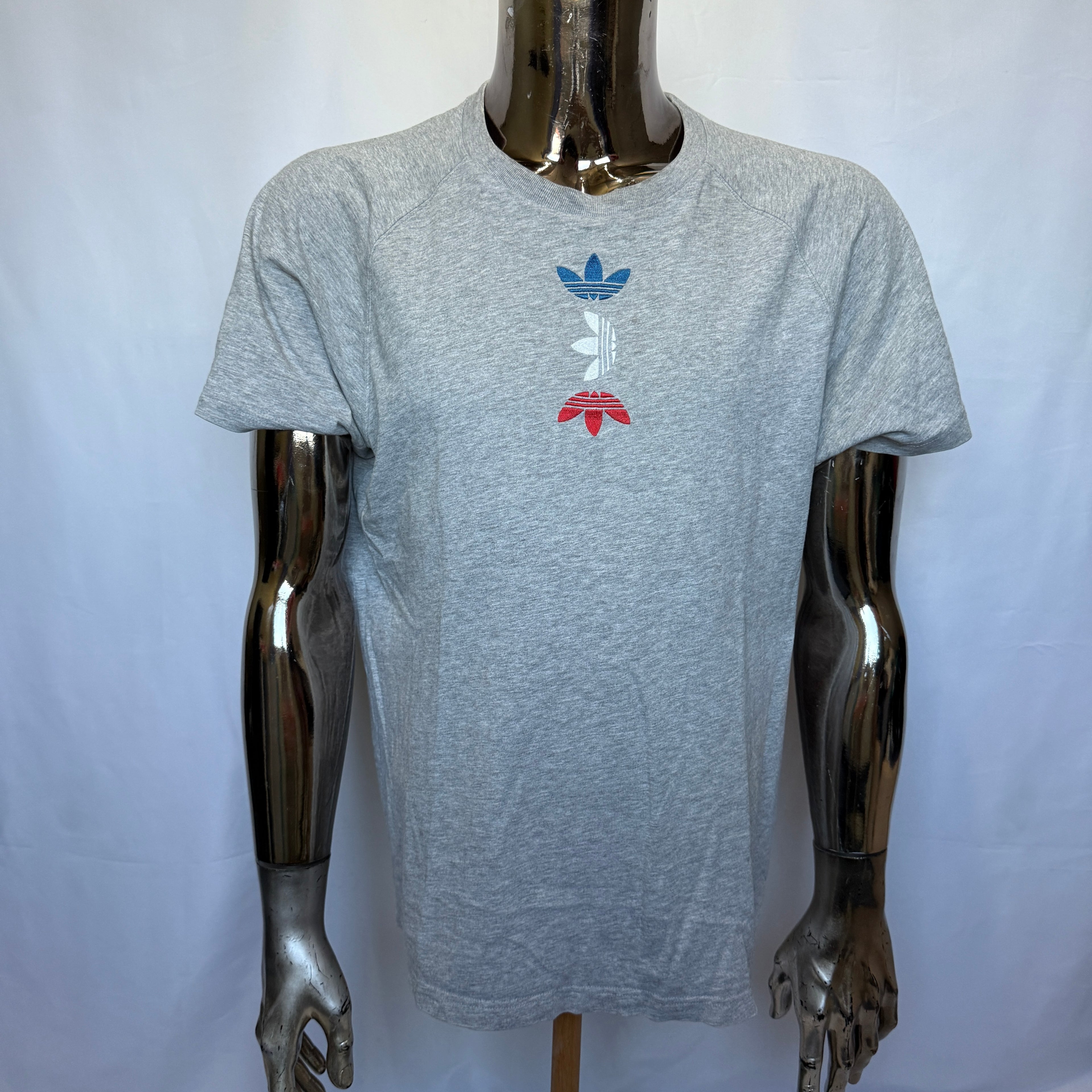 Adidas Originals T-Shirt / Shirt – Classic Logo Style - Retro - Größe M