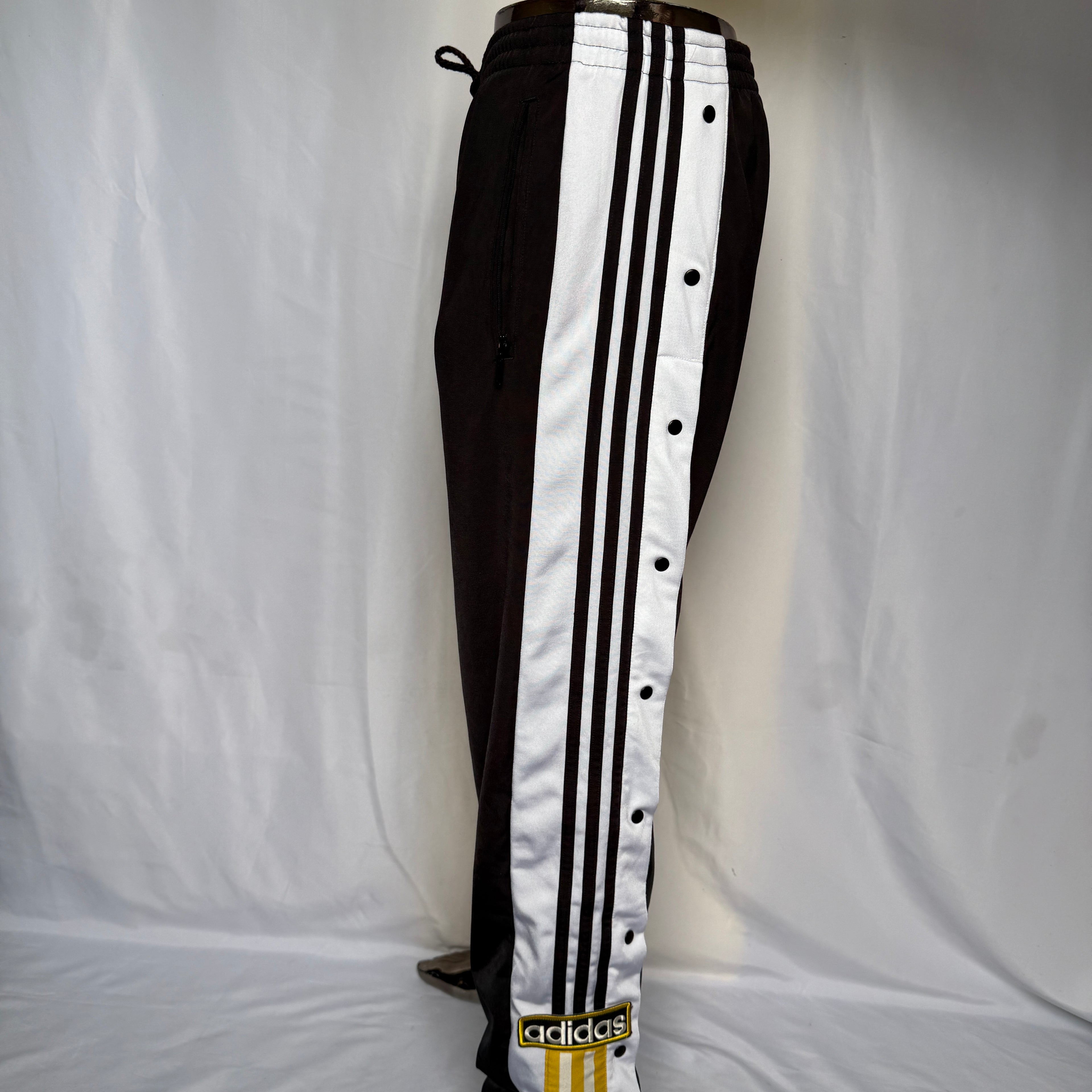 Adidas “Adibreak” Jogginghose / Trainingshose (seitliche Knopfleiste) - Retro - Größe M