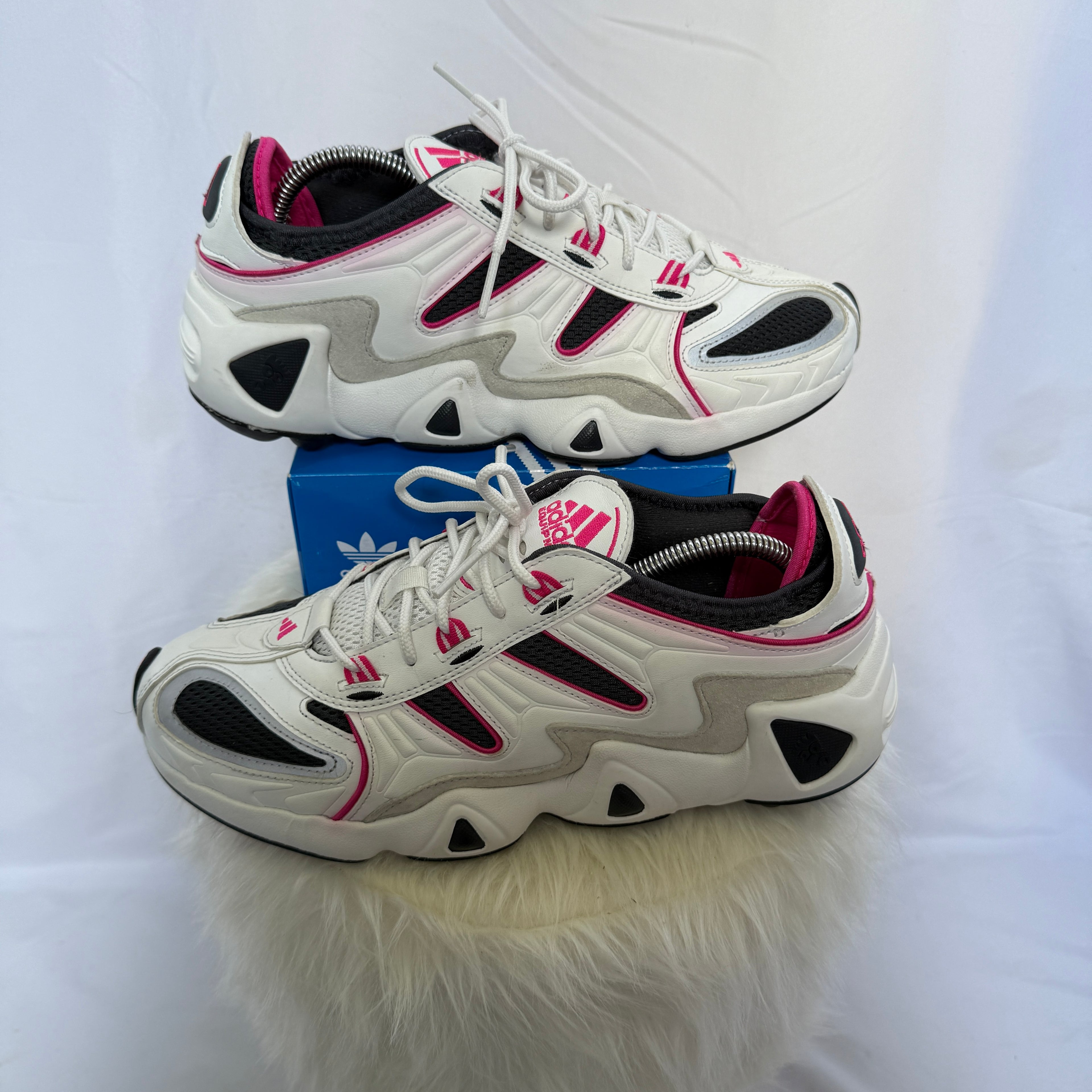 adidas Equipment Temper Run Sneaker / Schuhe – neuwertig – Größe 43 1/3