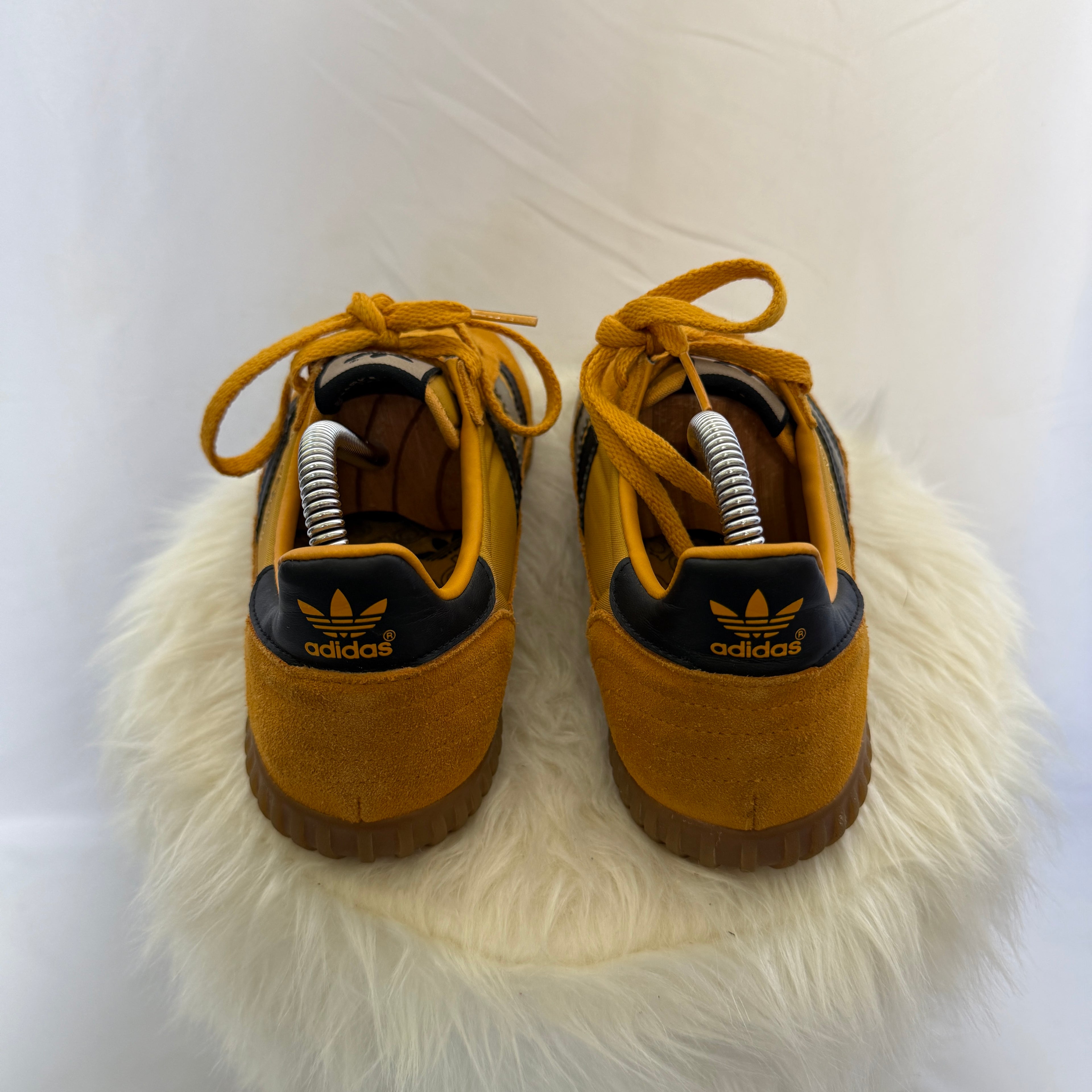 adidas Indoor Super Sneaker / Schuhe – Orange / Gum – Größe 40 2/3