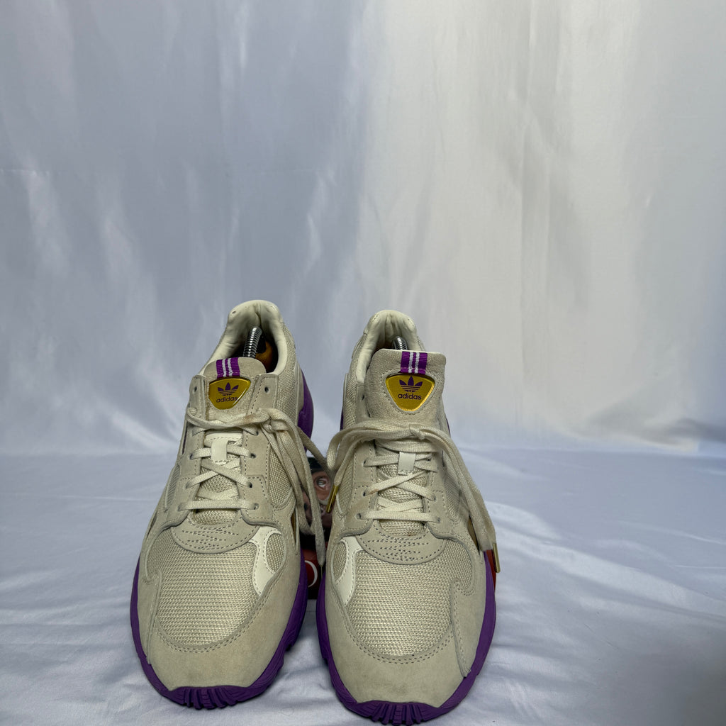 Adidas Sneaker Falcon W – Off White / Gold Metallic / Purple – Größe 43⅓ (US 10,5)