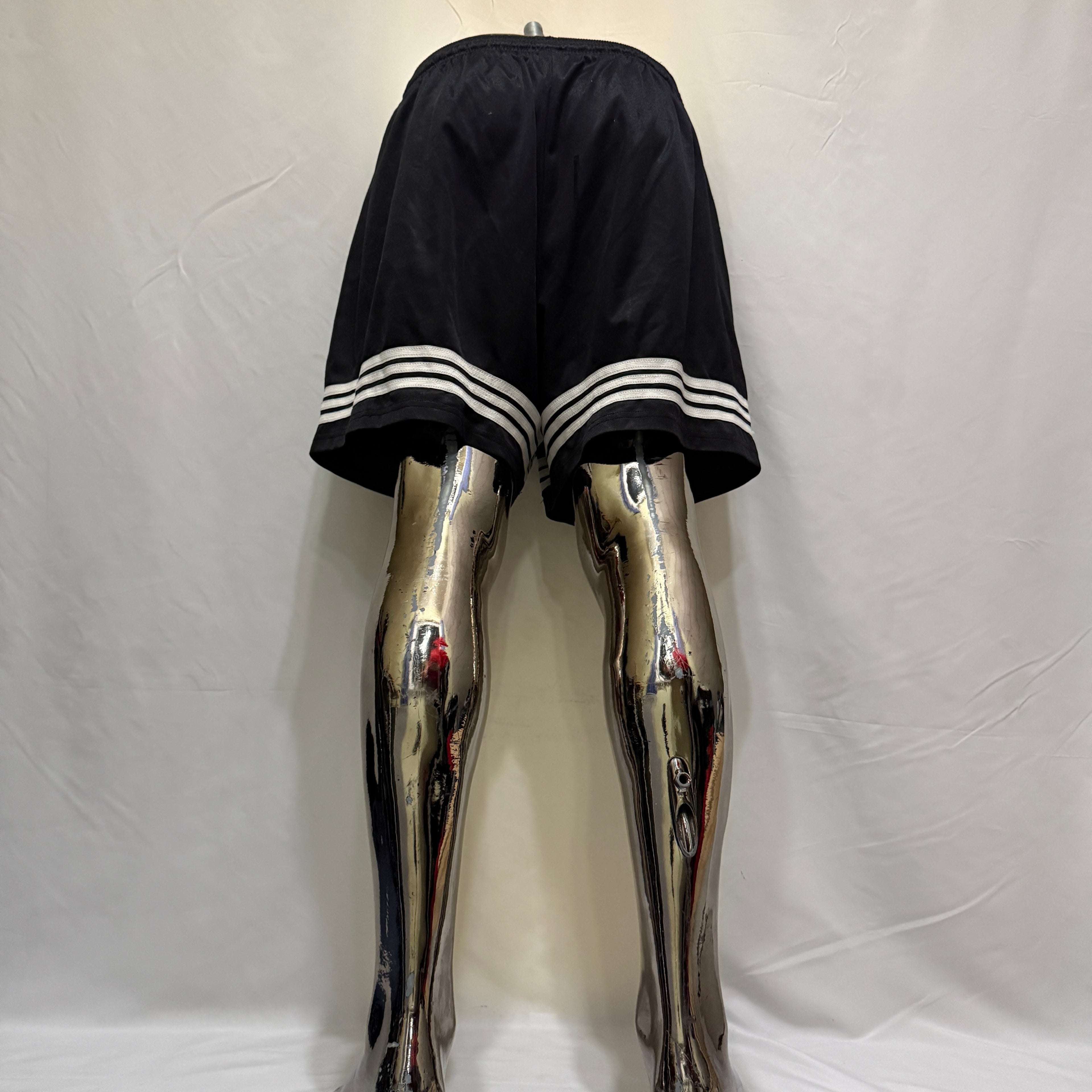 adidas 90er Vintage Shorts / kurze Hose – Gr. M