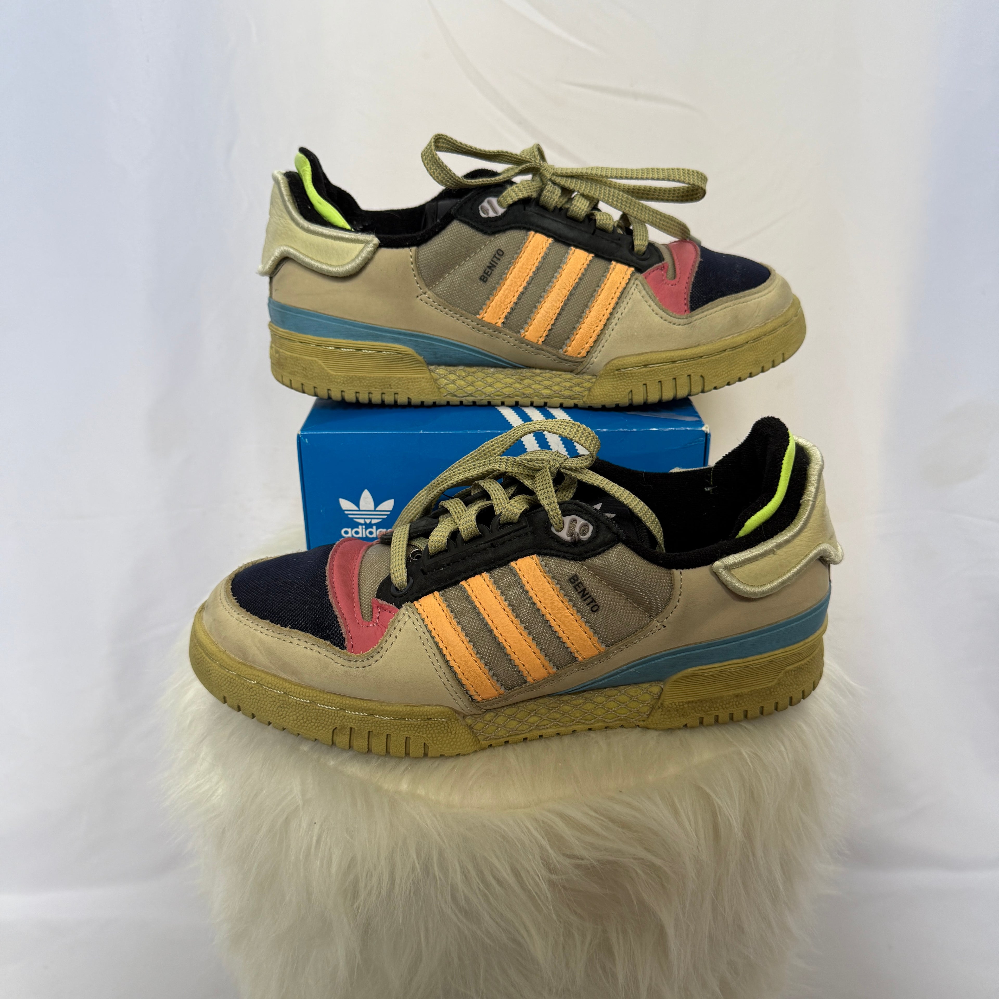 adidas x Bad Bunny Forum PWR „Benito“ – Sand / Acid Orange – Größe 39 1/3