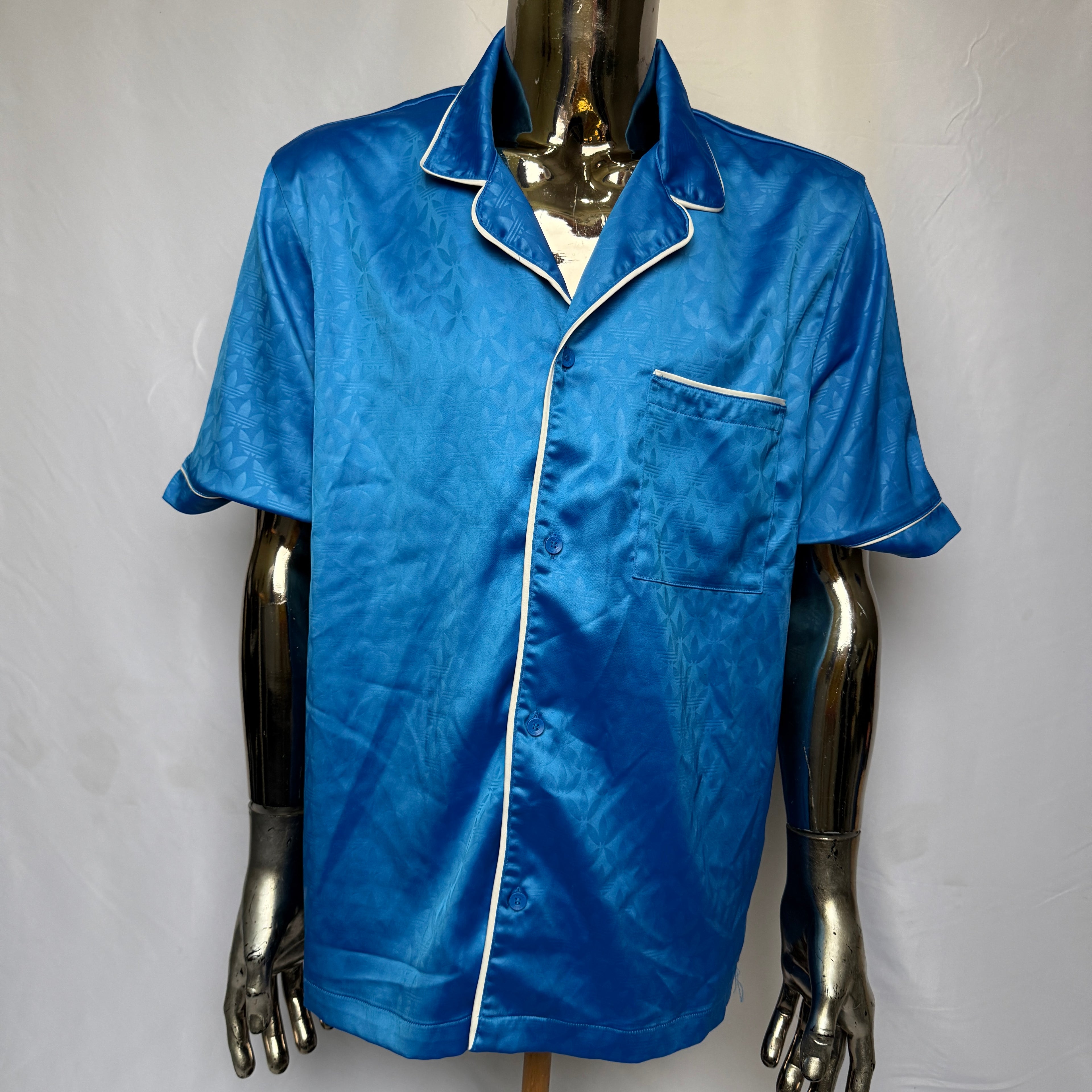 adidas Graphics Monogram Hemd / Shirt – limited – Gr. L