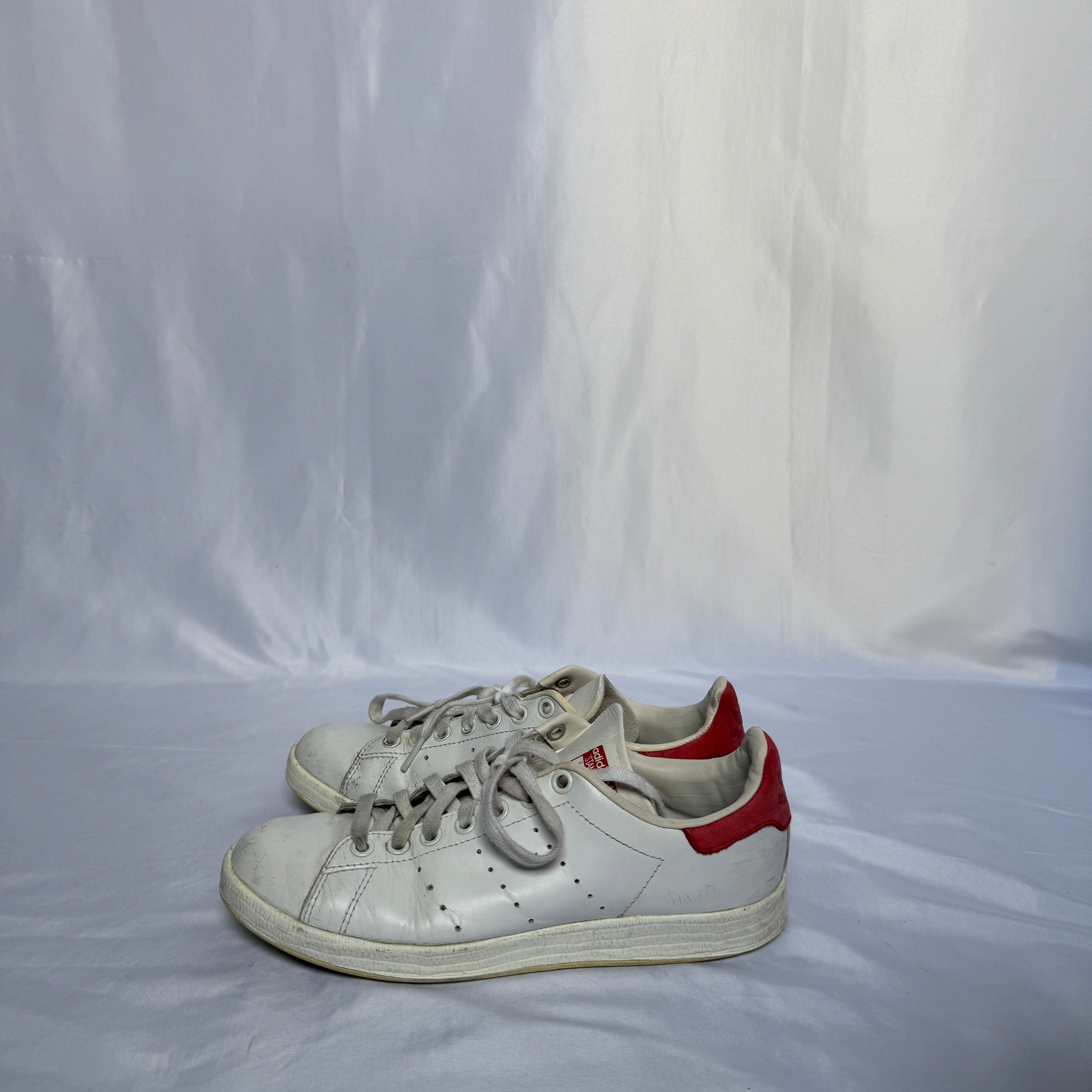 Adidas Stan Smith – Weiß/Rot – Größe 40⅔ (US 7)