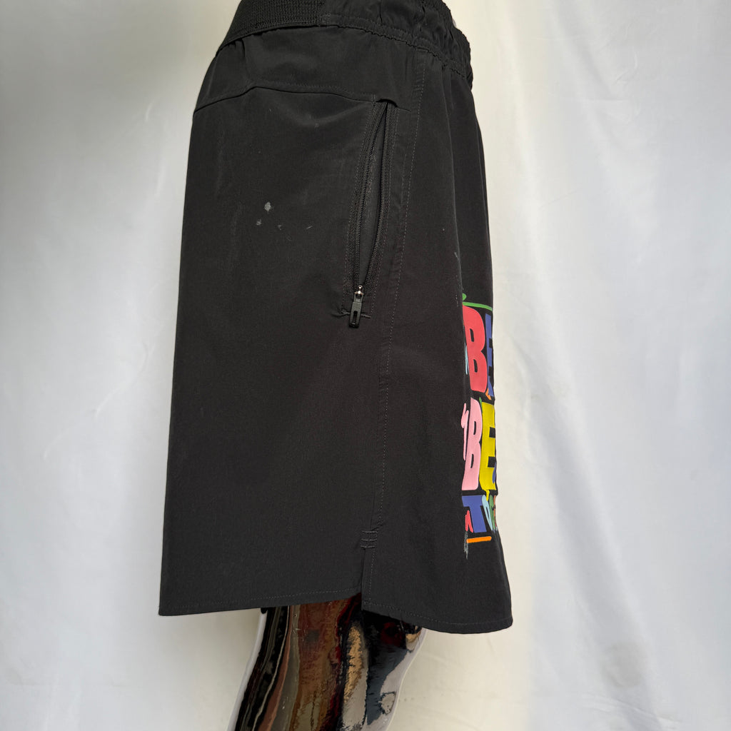 adidas Shorts / kurze Hose  – “Be One Be Together” – Gr. L