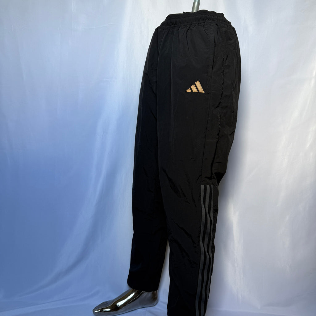 Adidas DFB Trainingshose (WM 2022 Kollektion) – Größe M