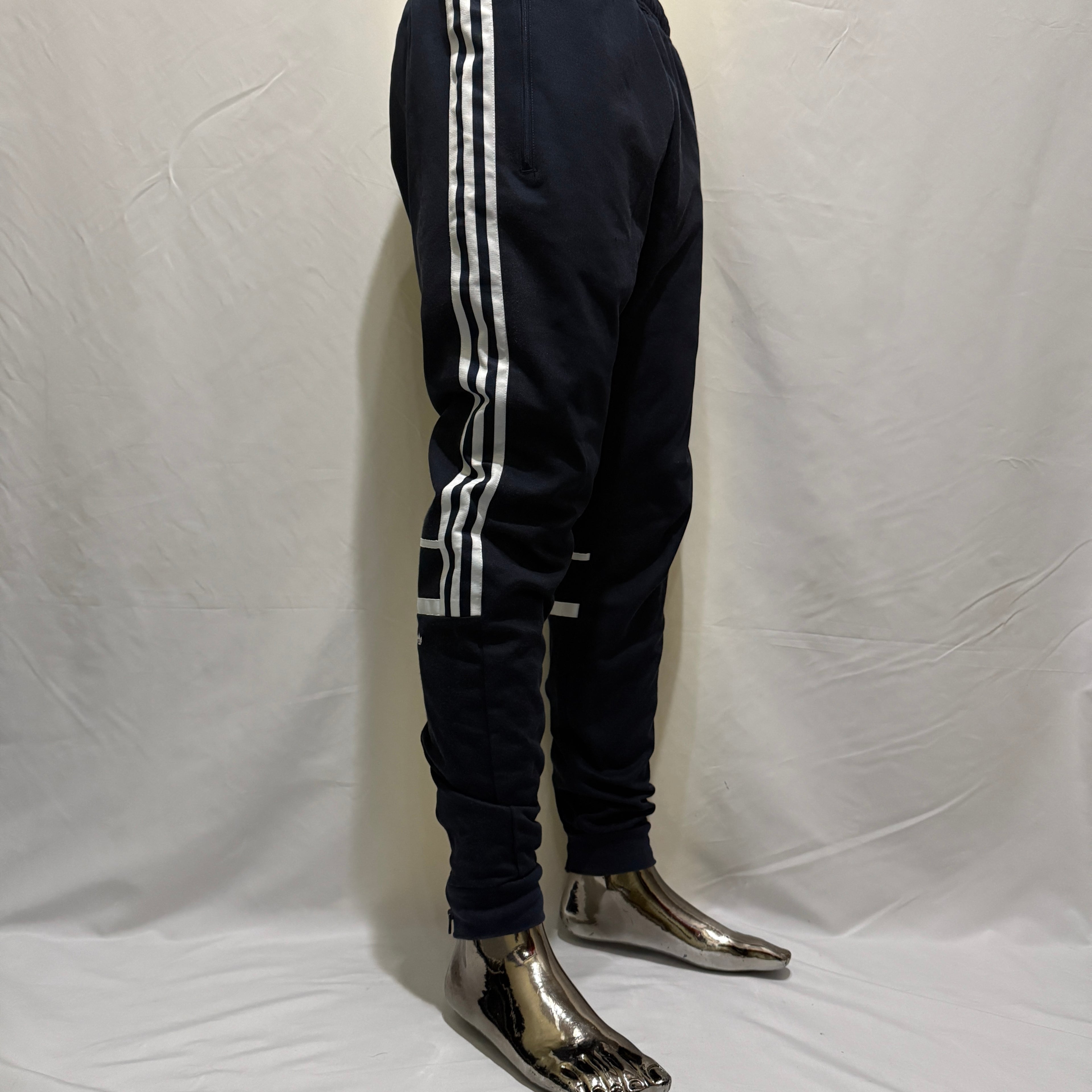 adidas Originals Jogginghose / Trainingshose – Größe M