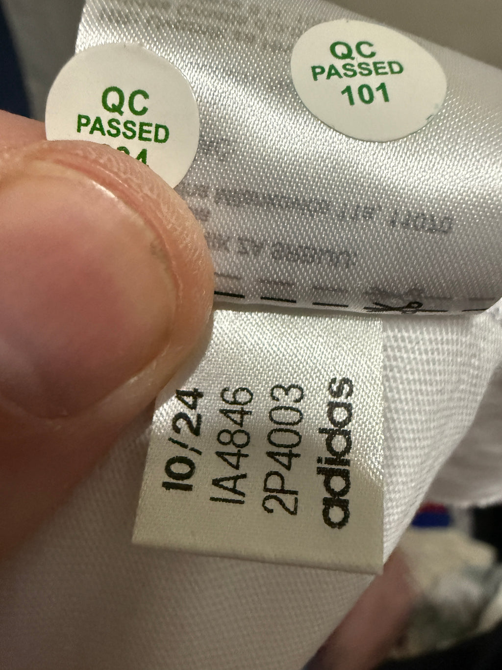 Adidas Originals x Brodie T-Shirt – “Kiss Print” – Limited Collaboration 2024 – Neu, Größe M