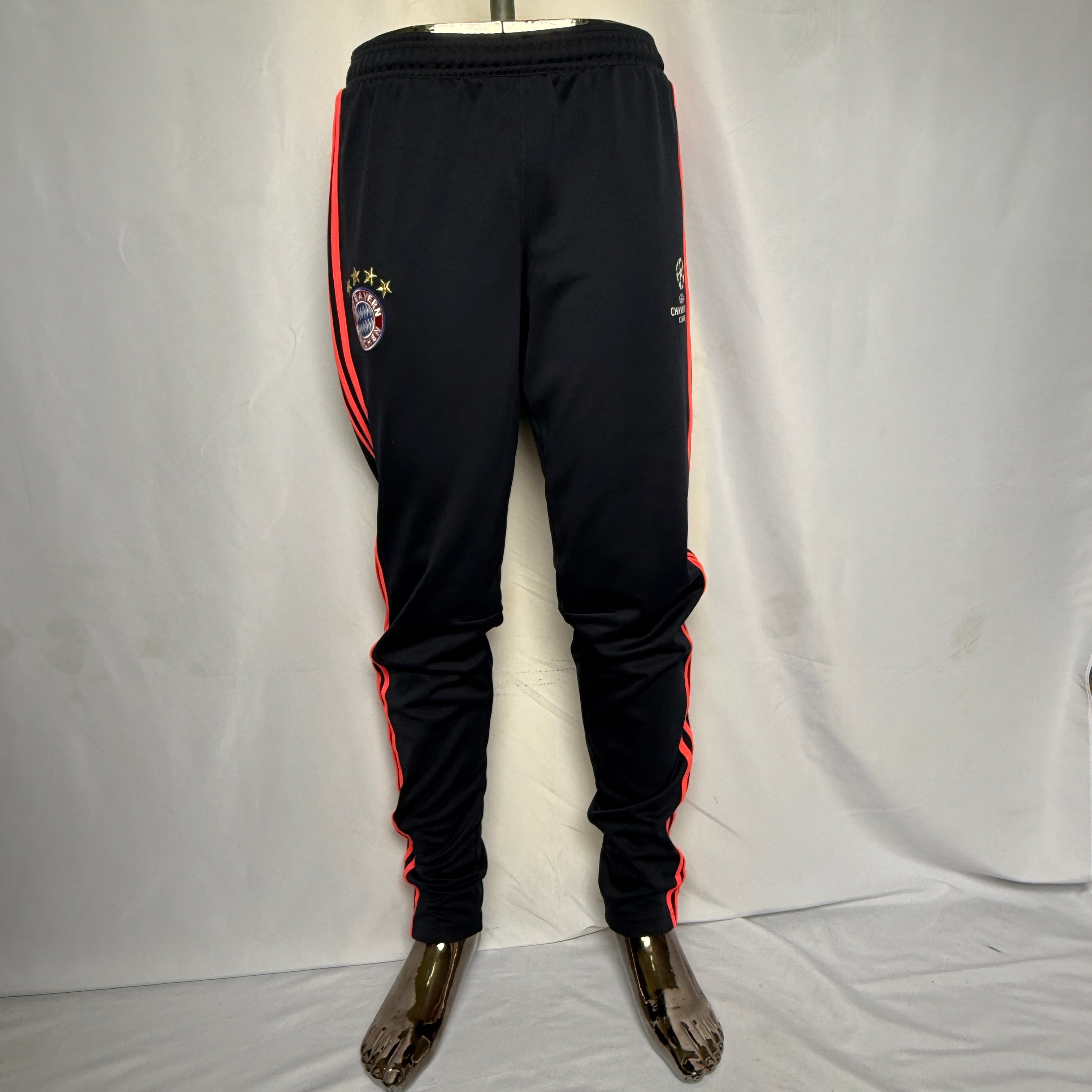 adidas FC Bayern München Champions League Track Pants / Jogginghose – Gr. M