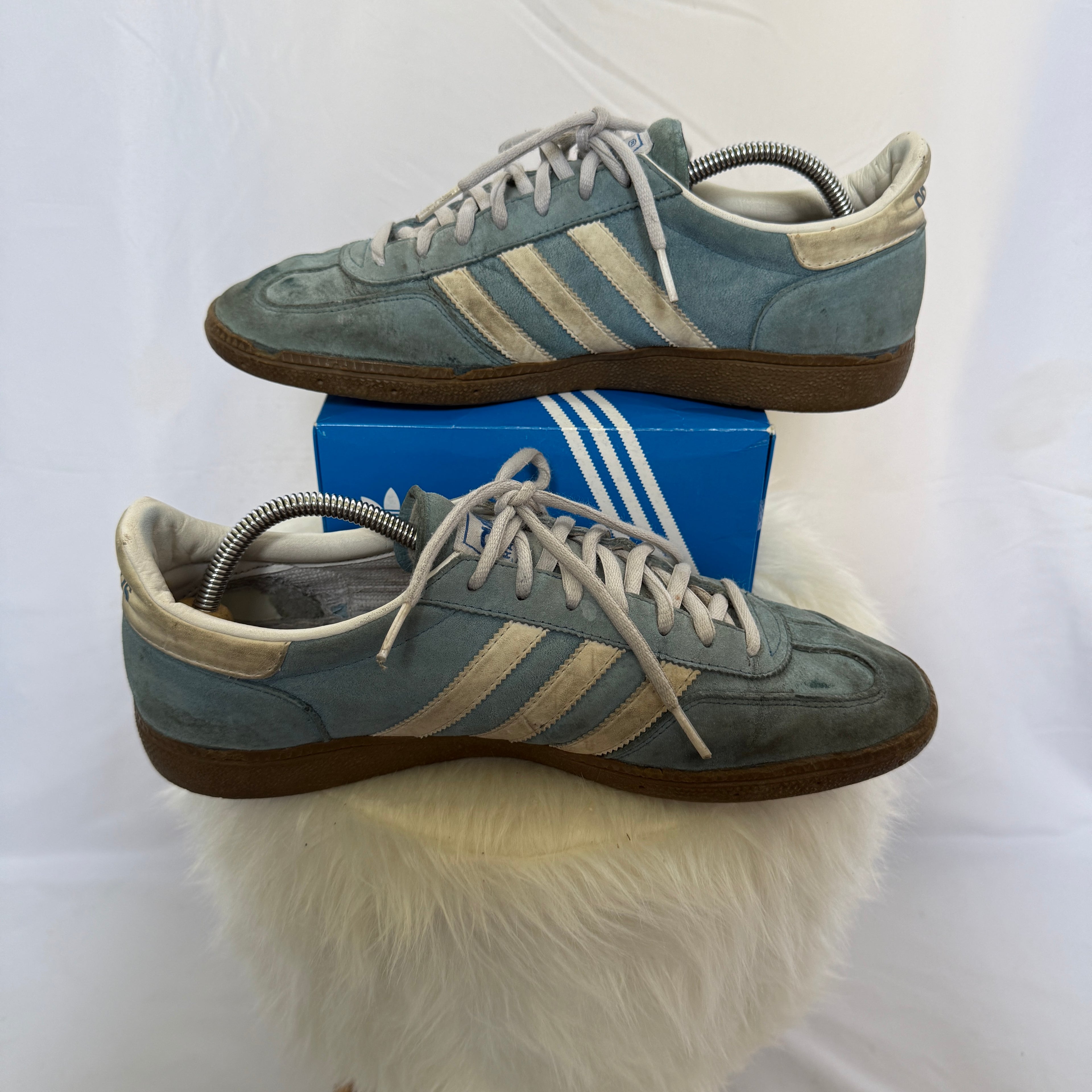 adidas Spezial Sneaker / Schuhe – Hellblau / Weiß – Größe 45 1/3