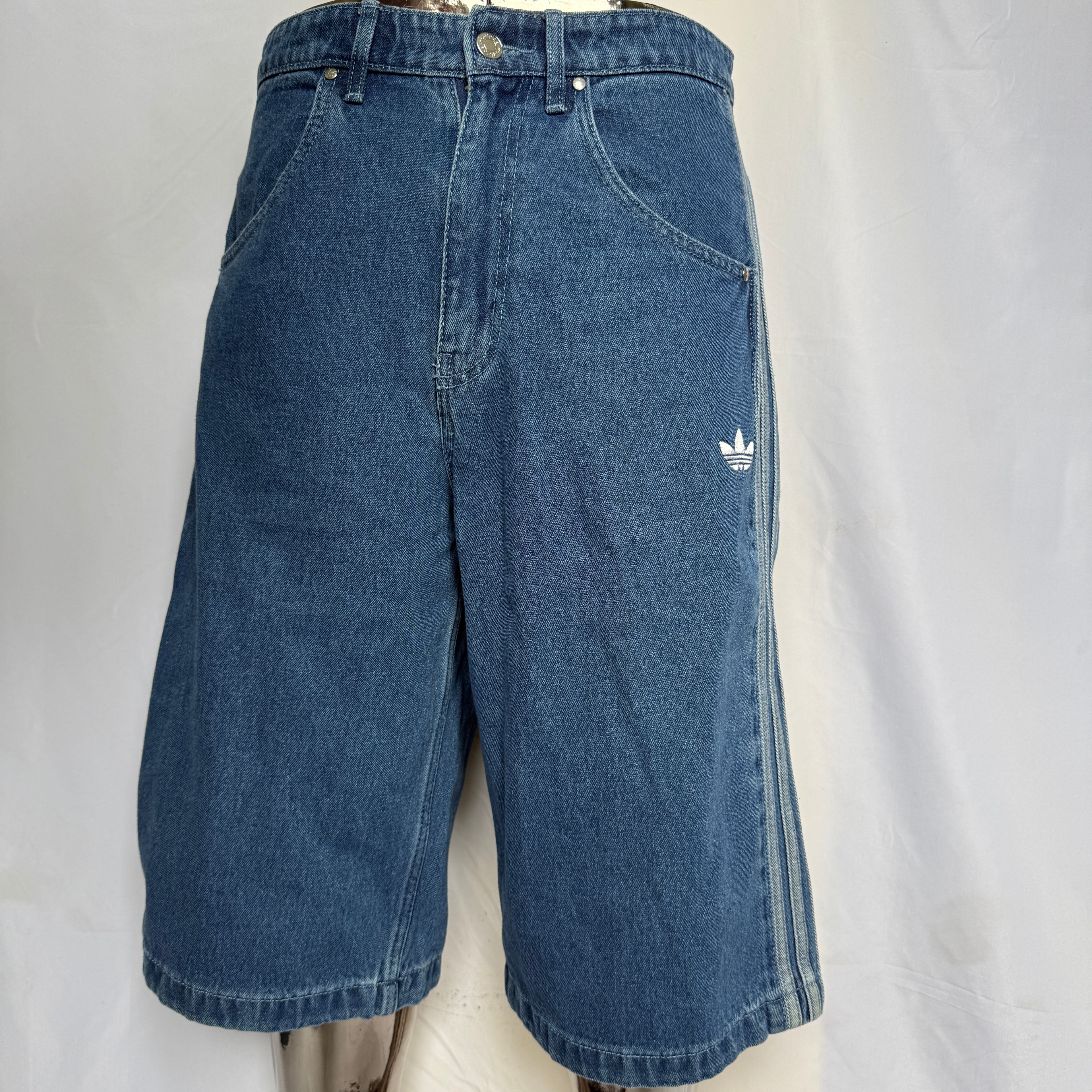 adidas Originals Denim Shorts / Jeans Hose – W32