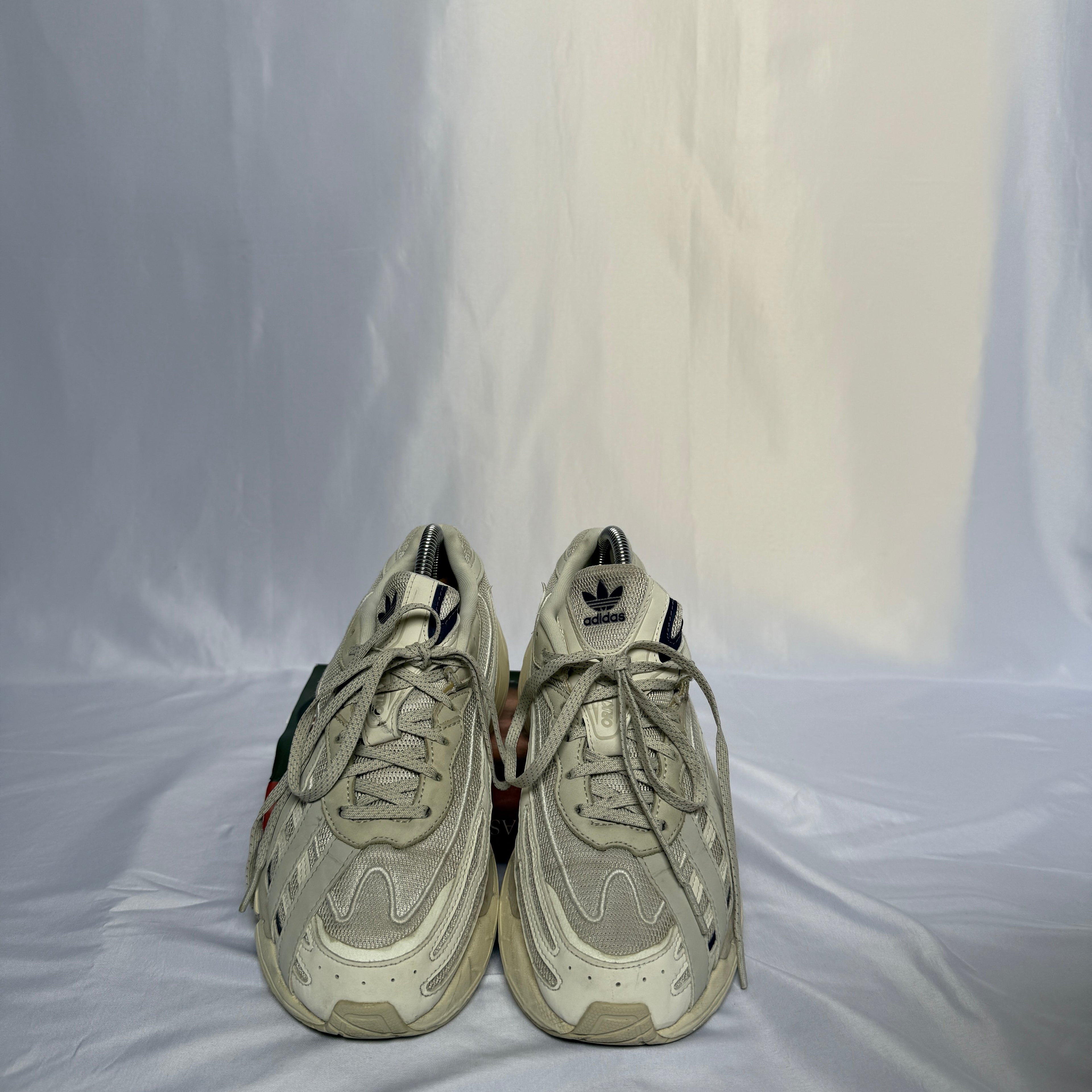 Adidas Sneaker Ozrah “Off White/Beige” – Größe 42 (US 8,5)