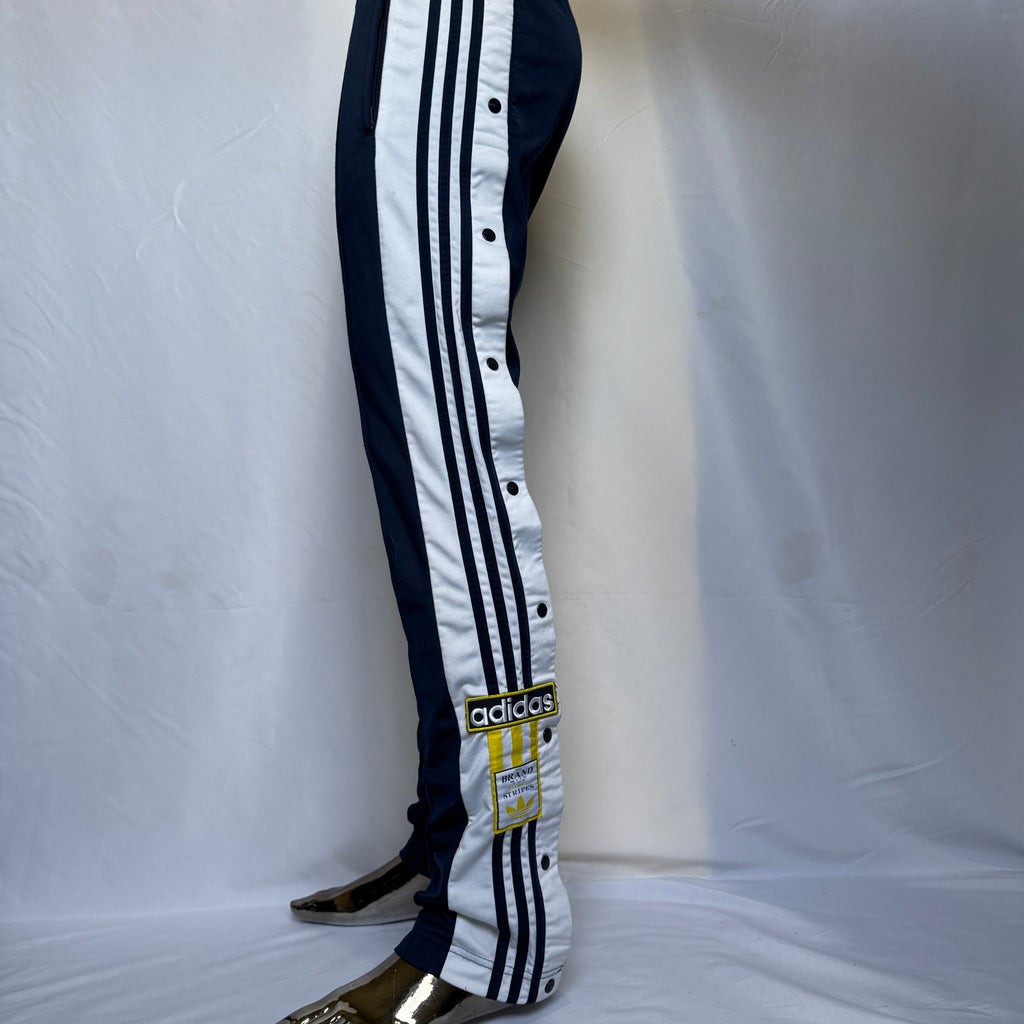 adidas Jogginghose / Trainingshose – seitliche Knopfleiste – Gr. XS-S (Damen)