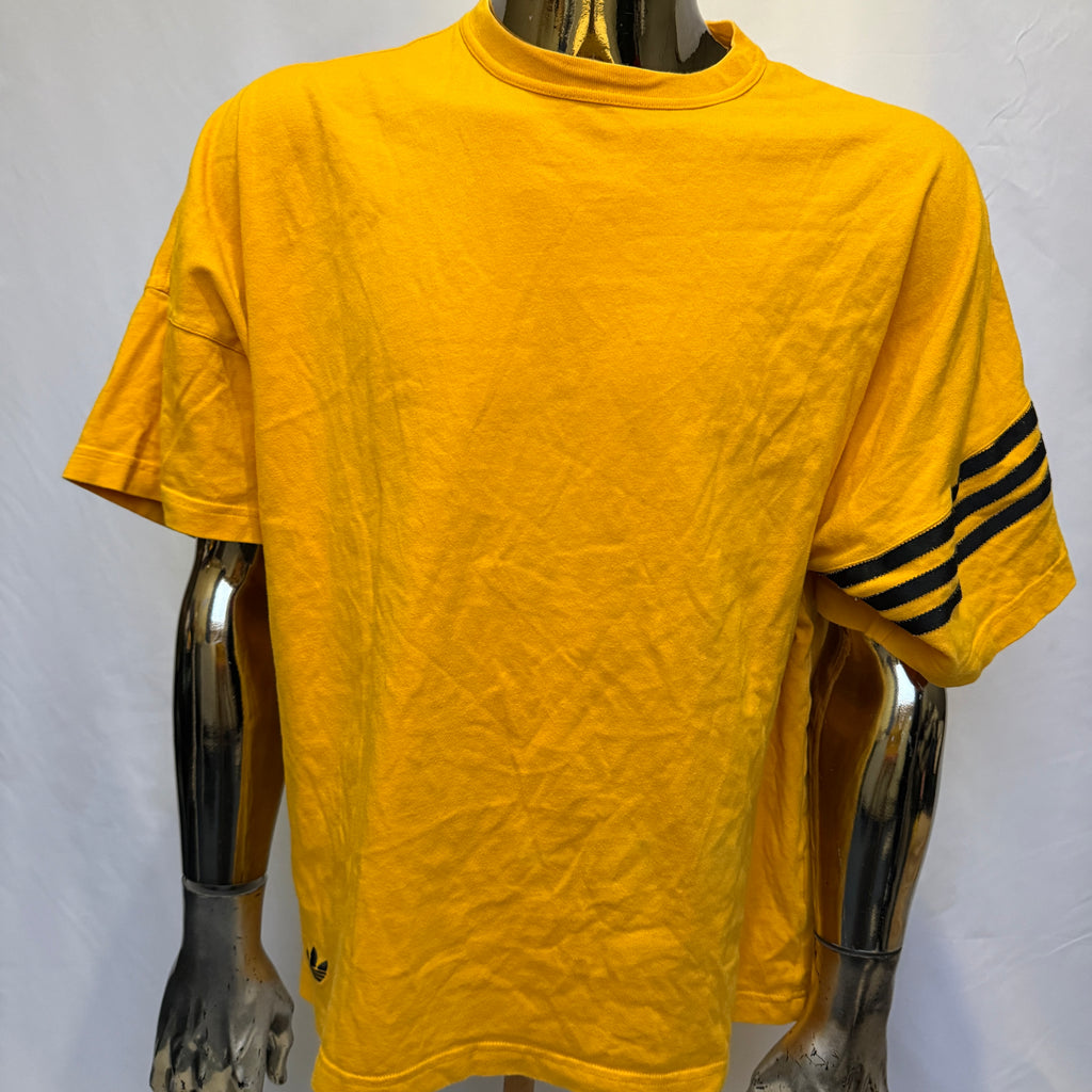 adidas Originals Adicolor Neuclassics Shirt / T-Shirt – Gr. M