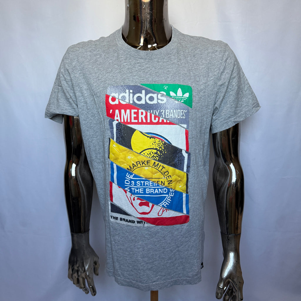 Adidas Originals T-Shirt – America Graphic Collage – Retro Heritage Look - Größe XL