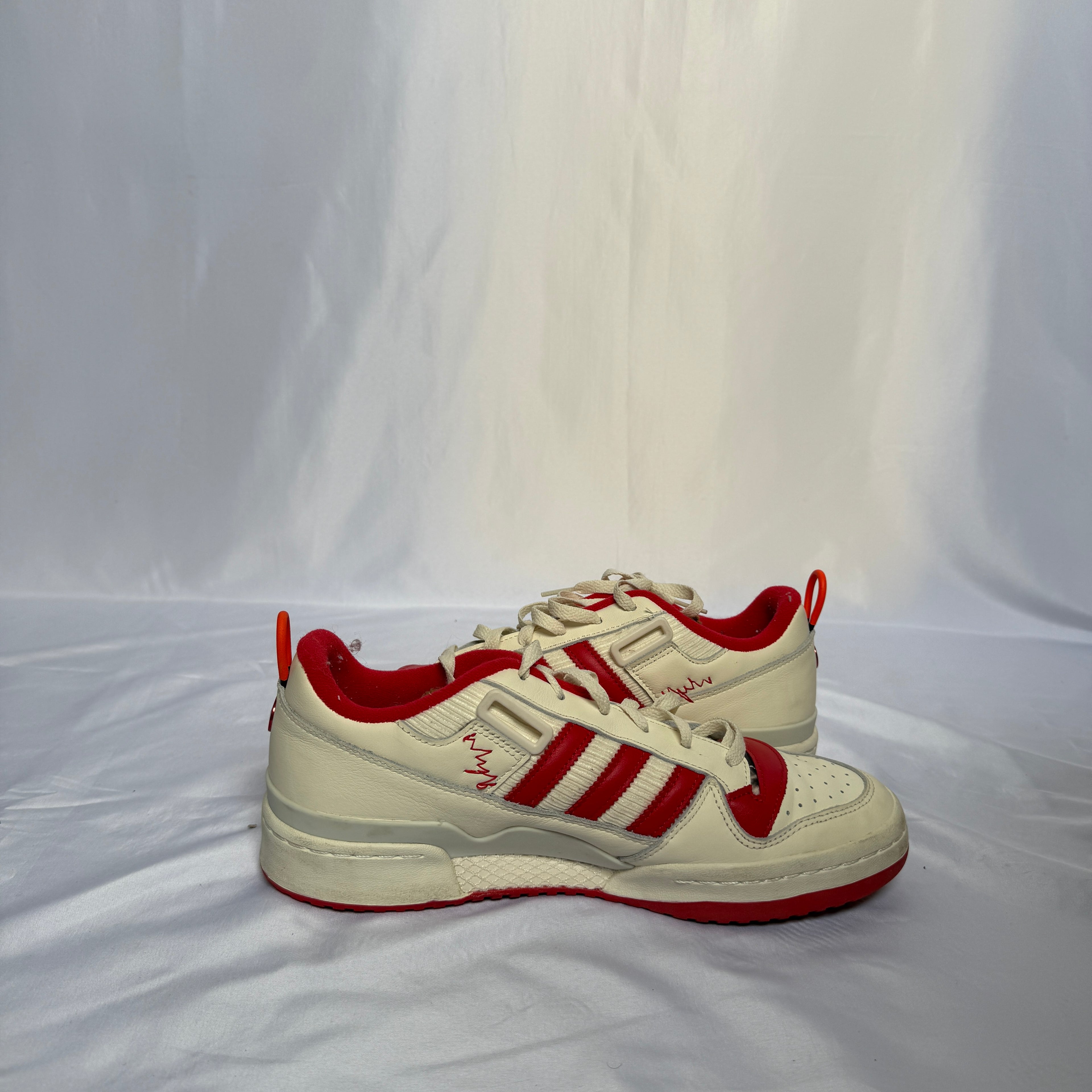 Home Alone x adidas Forum Low – Limited – Größe 44⅔ (US 10.5)