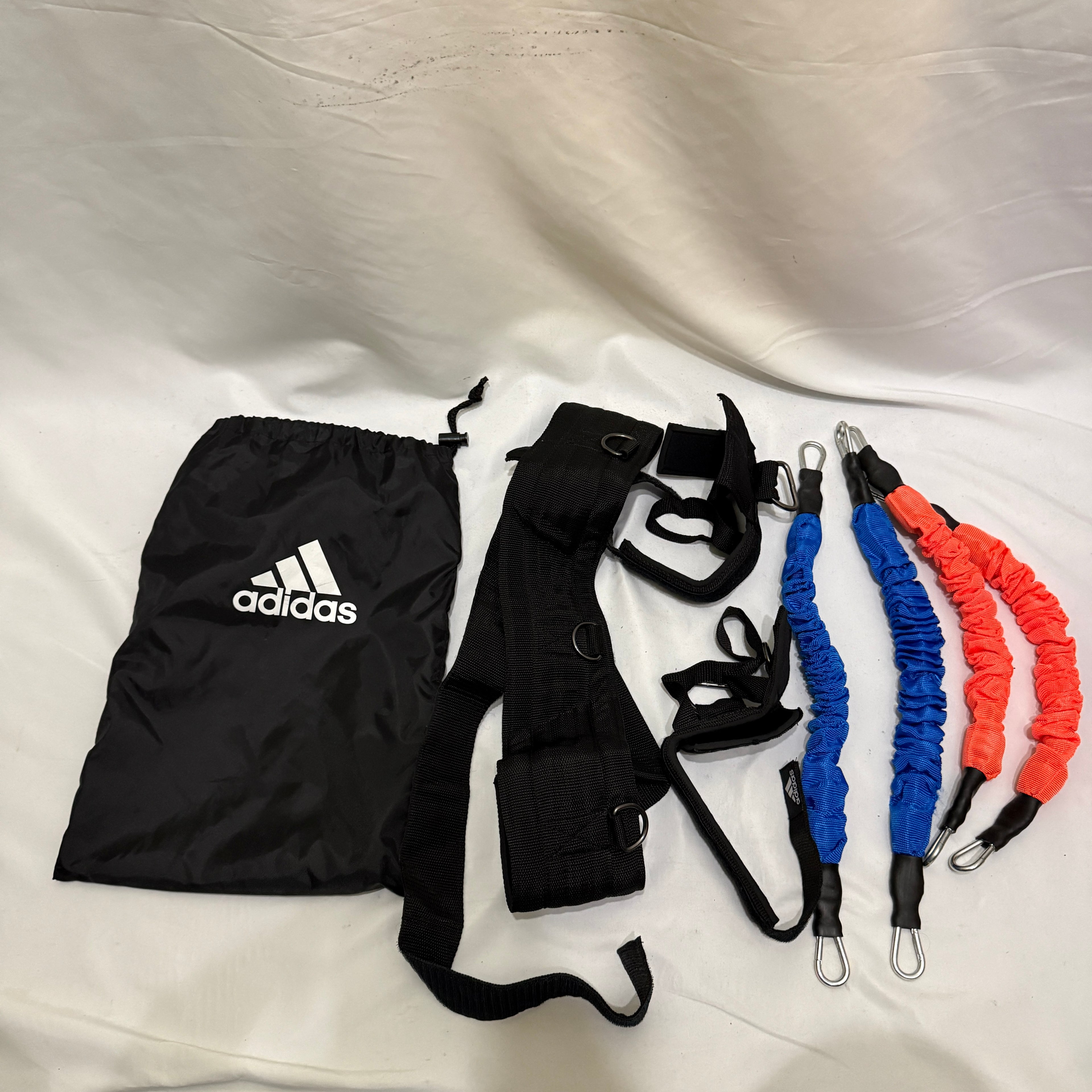 adidas Vertical Jump Trainer Set – Sprungkraft Training – inkl. Widerstandsseile – Schwarz / Blau / Rot