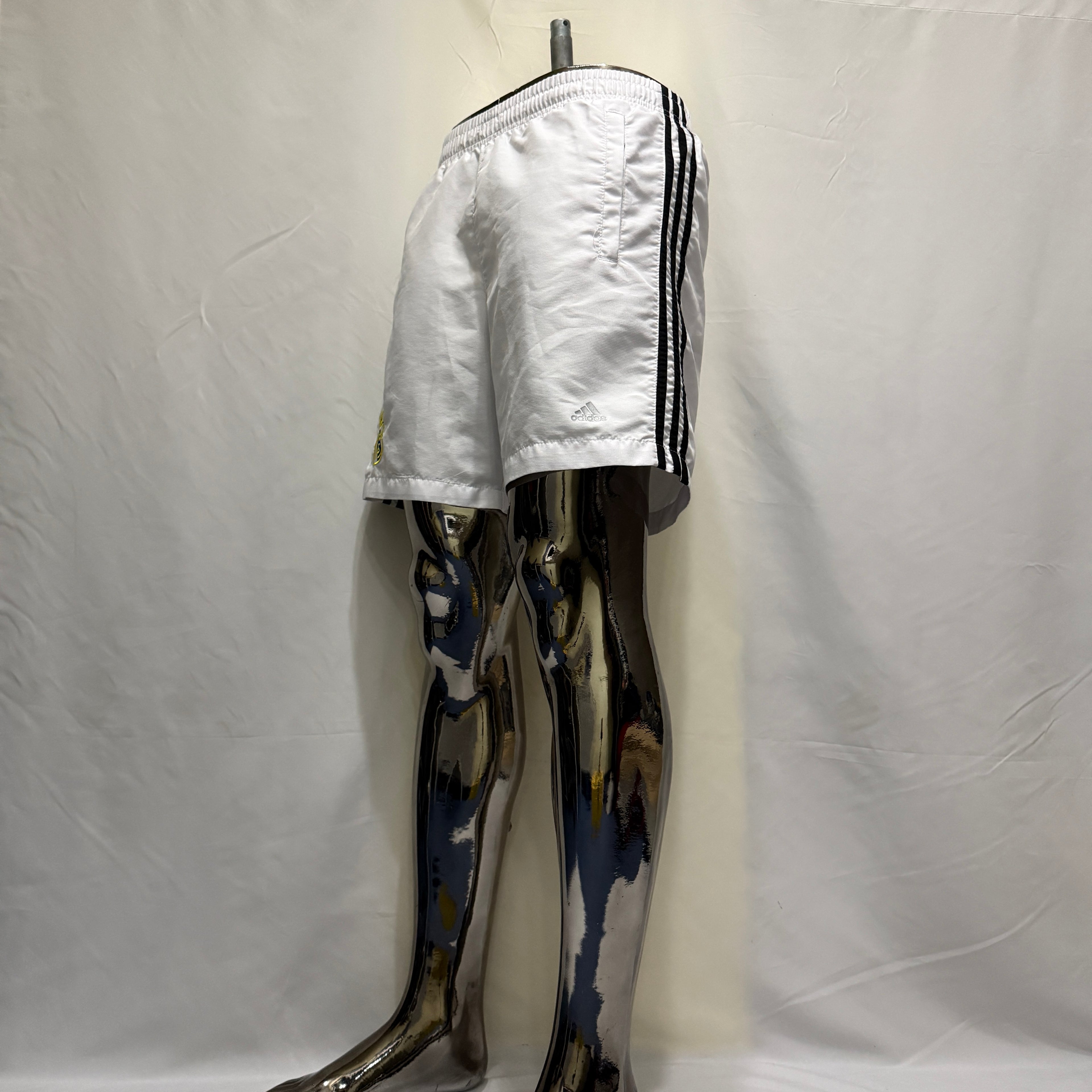 adidas Real Madrid 90er Vintage Shorts / kurze Hose – Gr. S