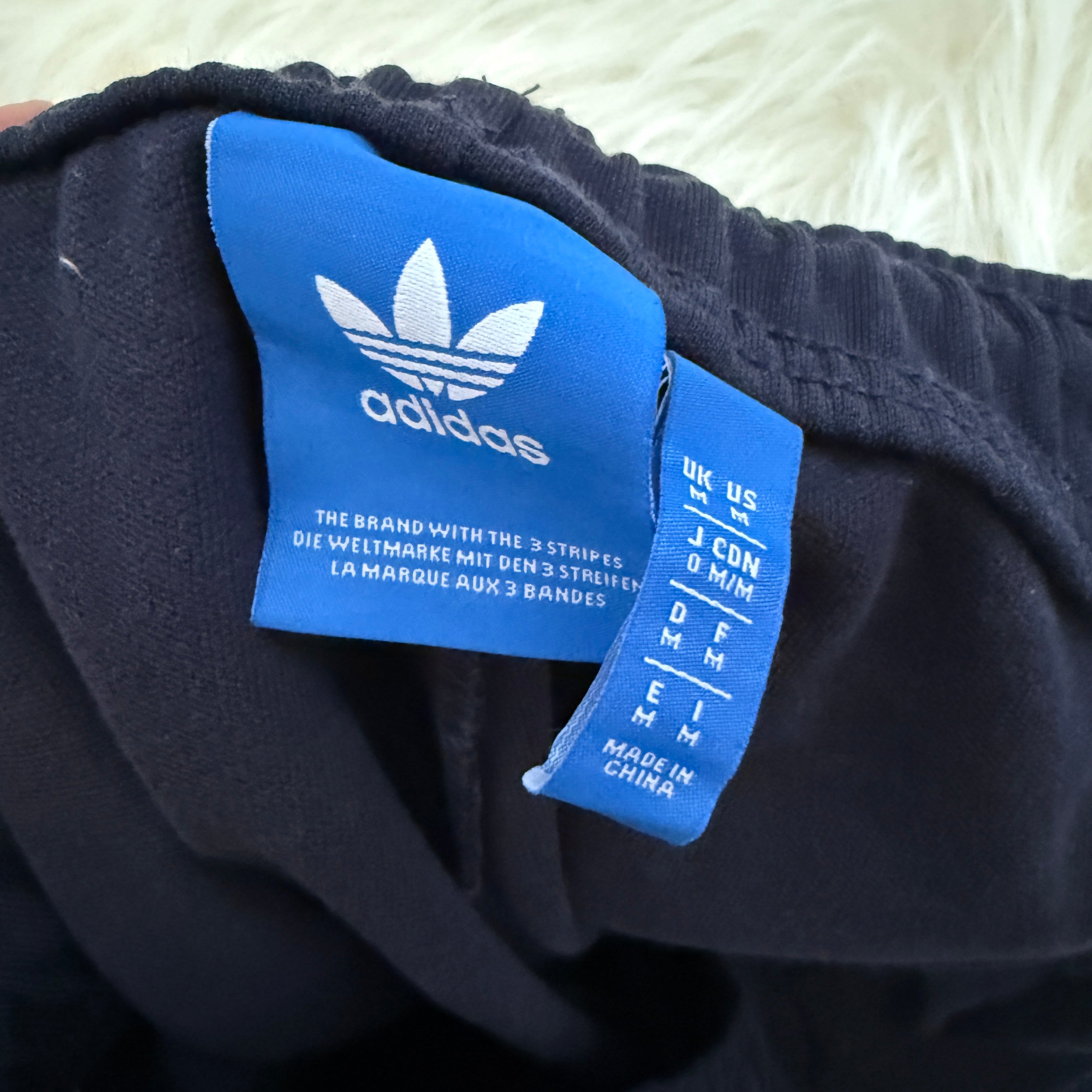 adidas Originals Jogginghose / Trainingshose – Größe M
