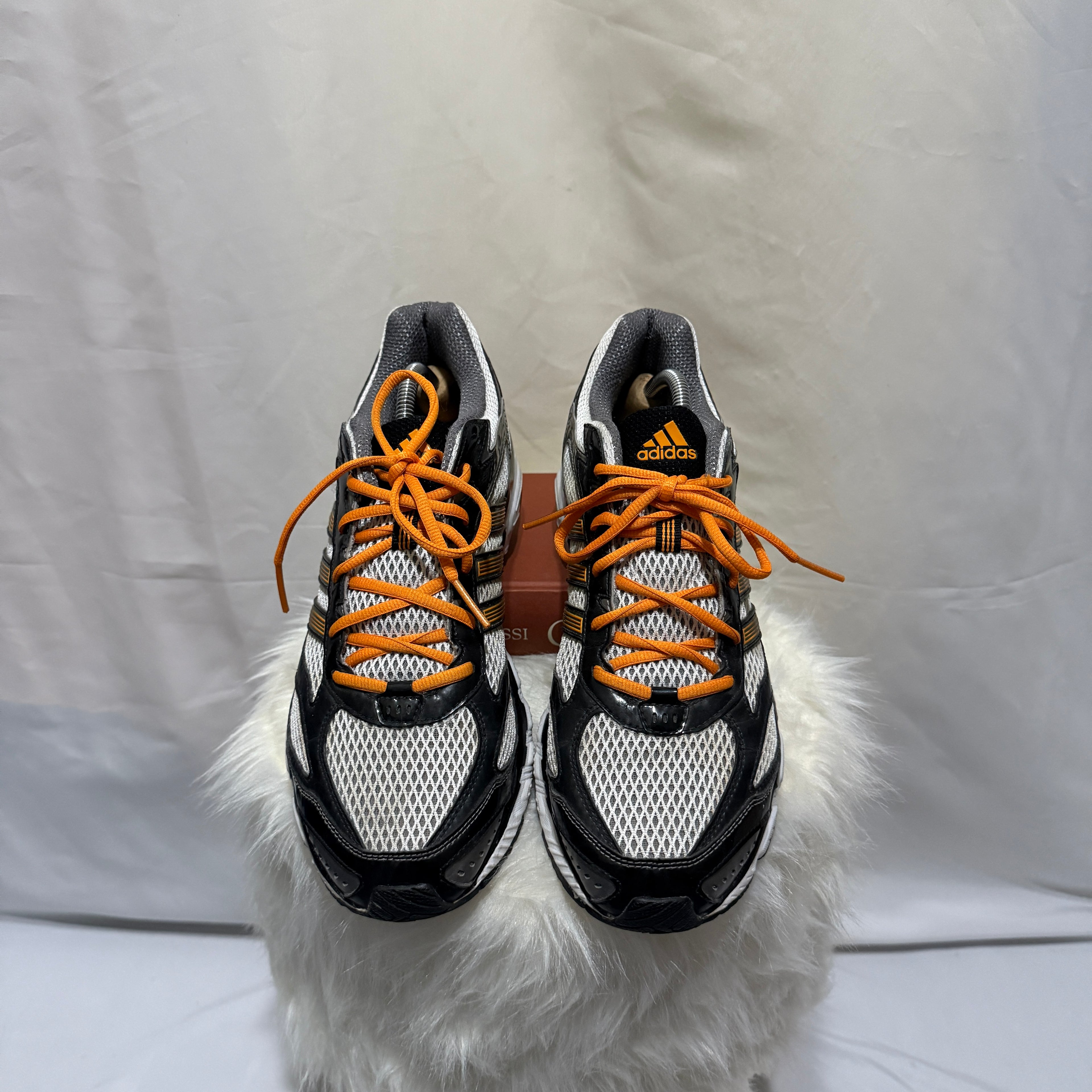 Adidas Response Cushion Retro Sneaker - Größe 45 1/3