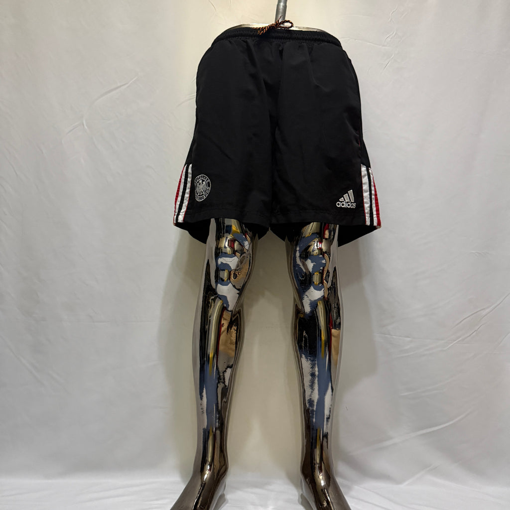 adidas DFB Deutschland 90er Vintage Shorts / kurze Hose – Gr. M