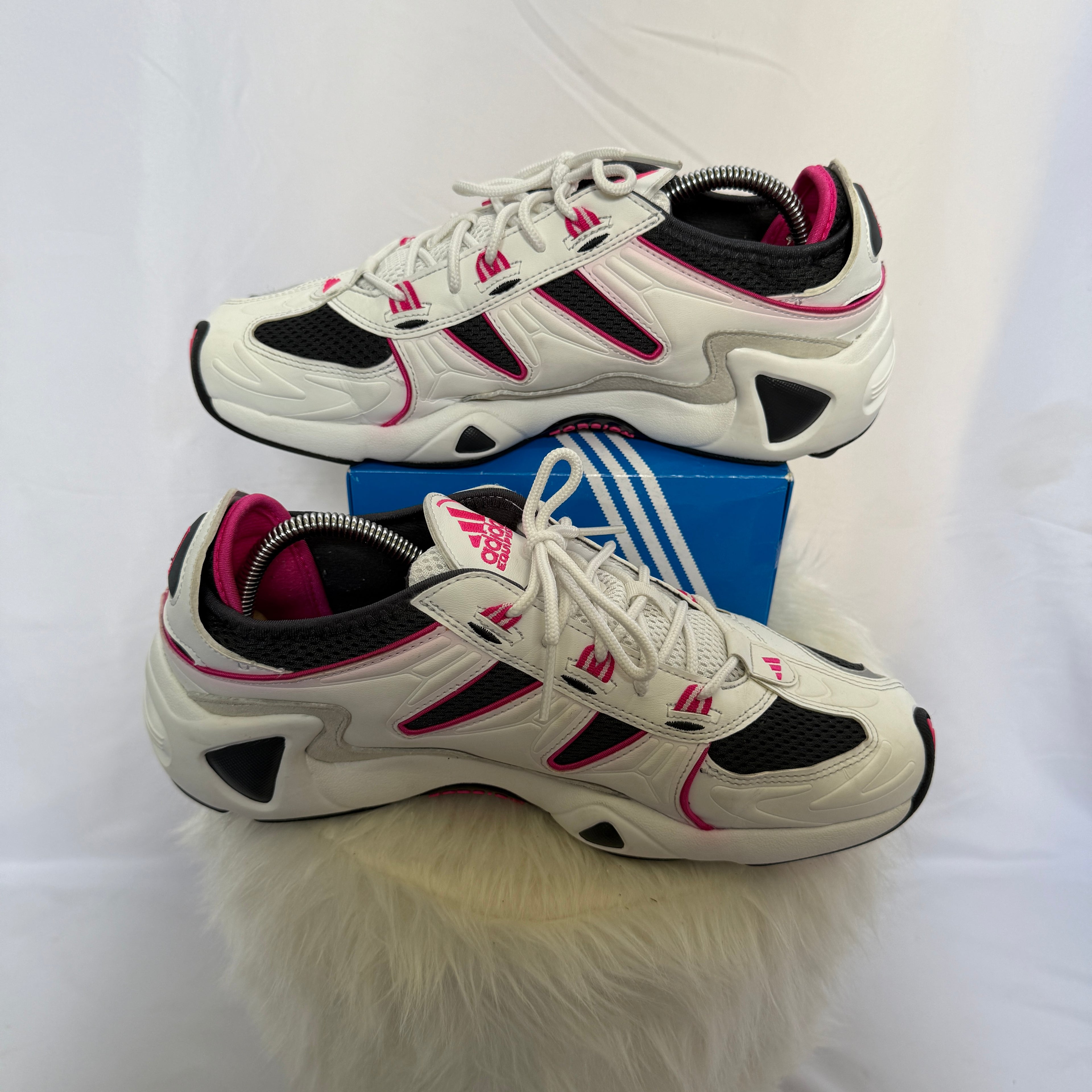 adidas Equipment Temper Run Sneaker / Schuhe – neuwertig – Größe 43 1/3