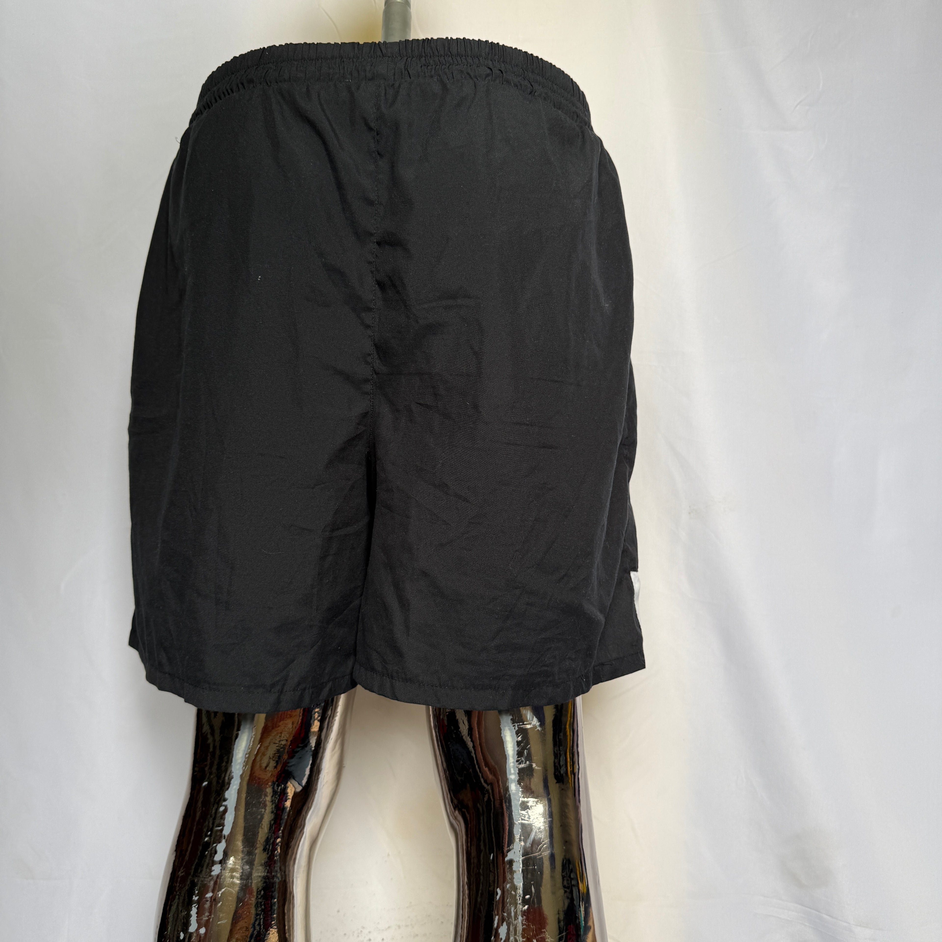 adidas 90er Vintage Shorts / kurze Hose – Gr. M