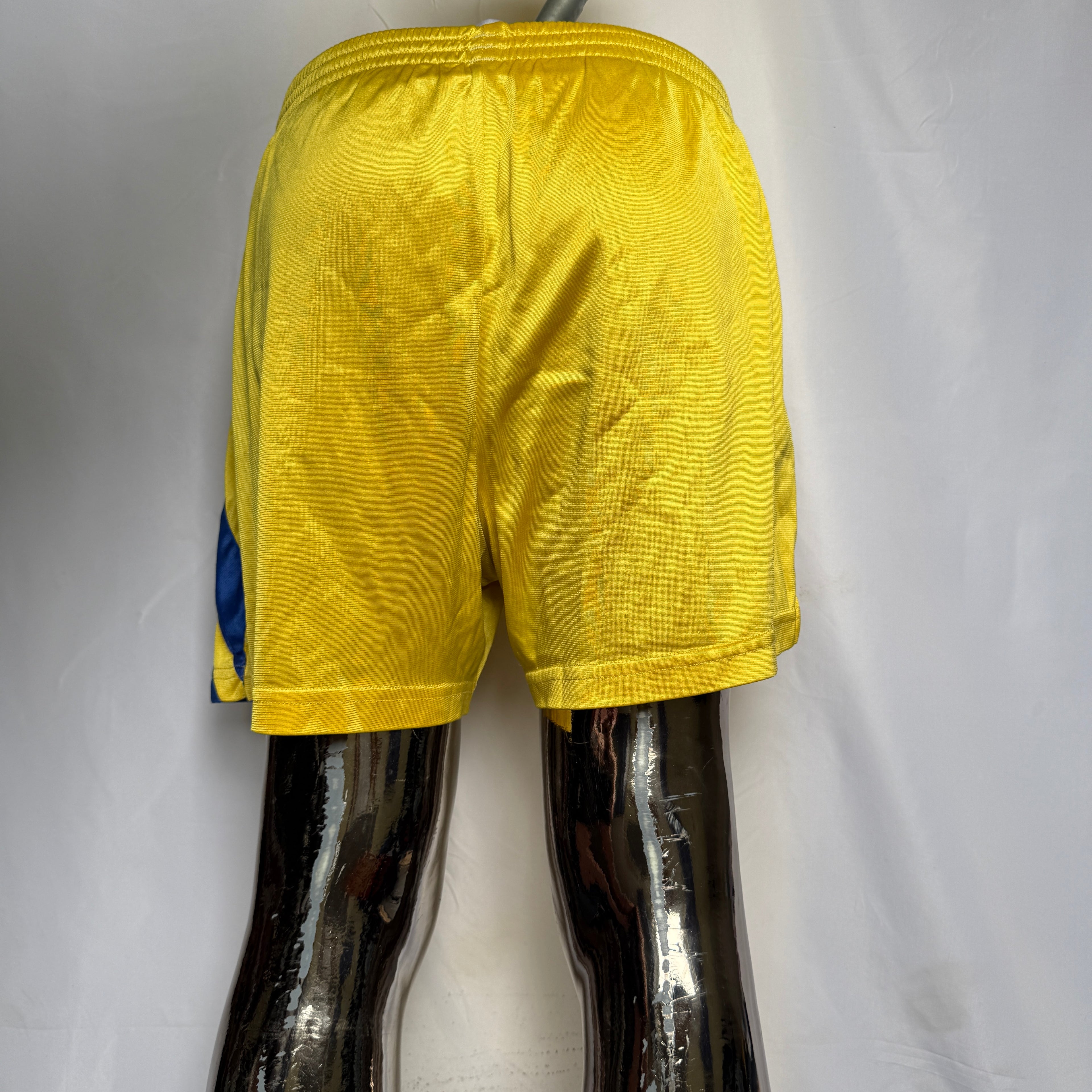 adidas 90er Vintage Equipment Shorts / kurze Hose – Gr. M