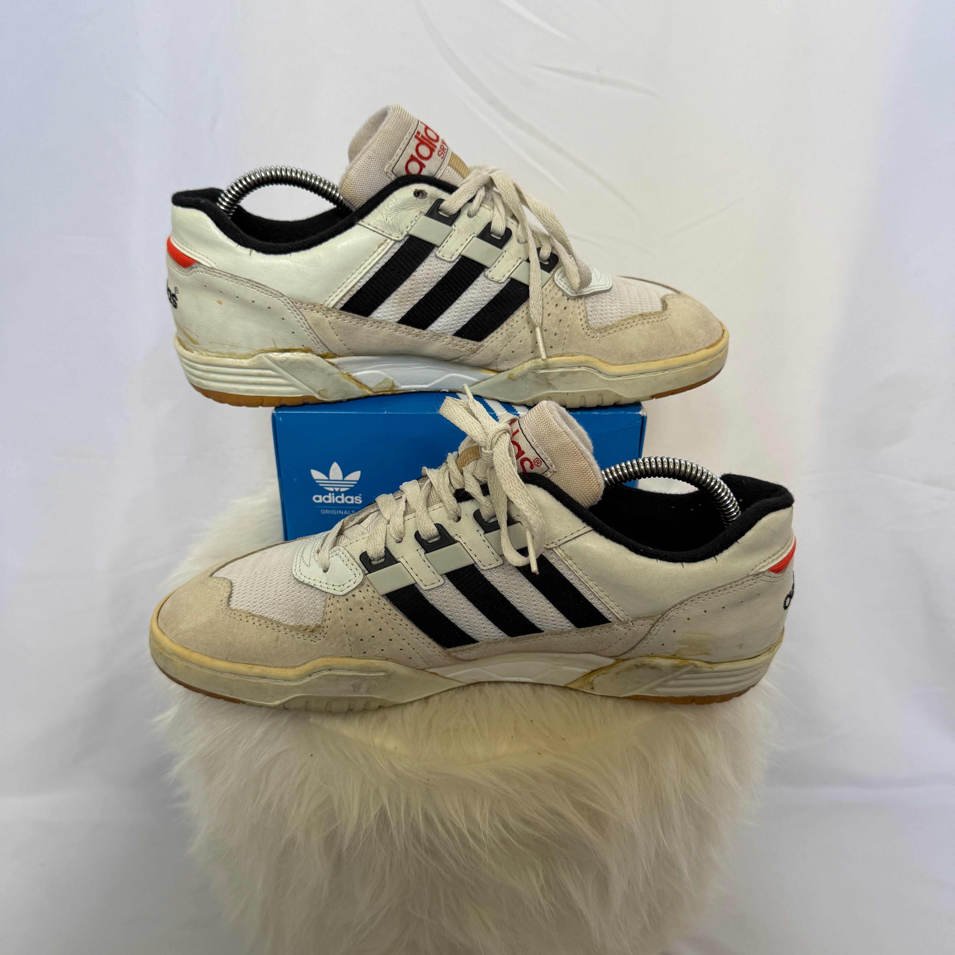 adidas SRV 90er Vintage Indoor Sneaker – Größe 43 1/3