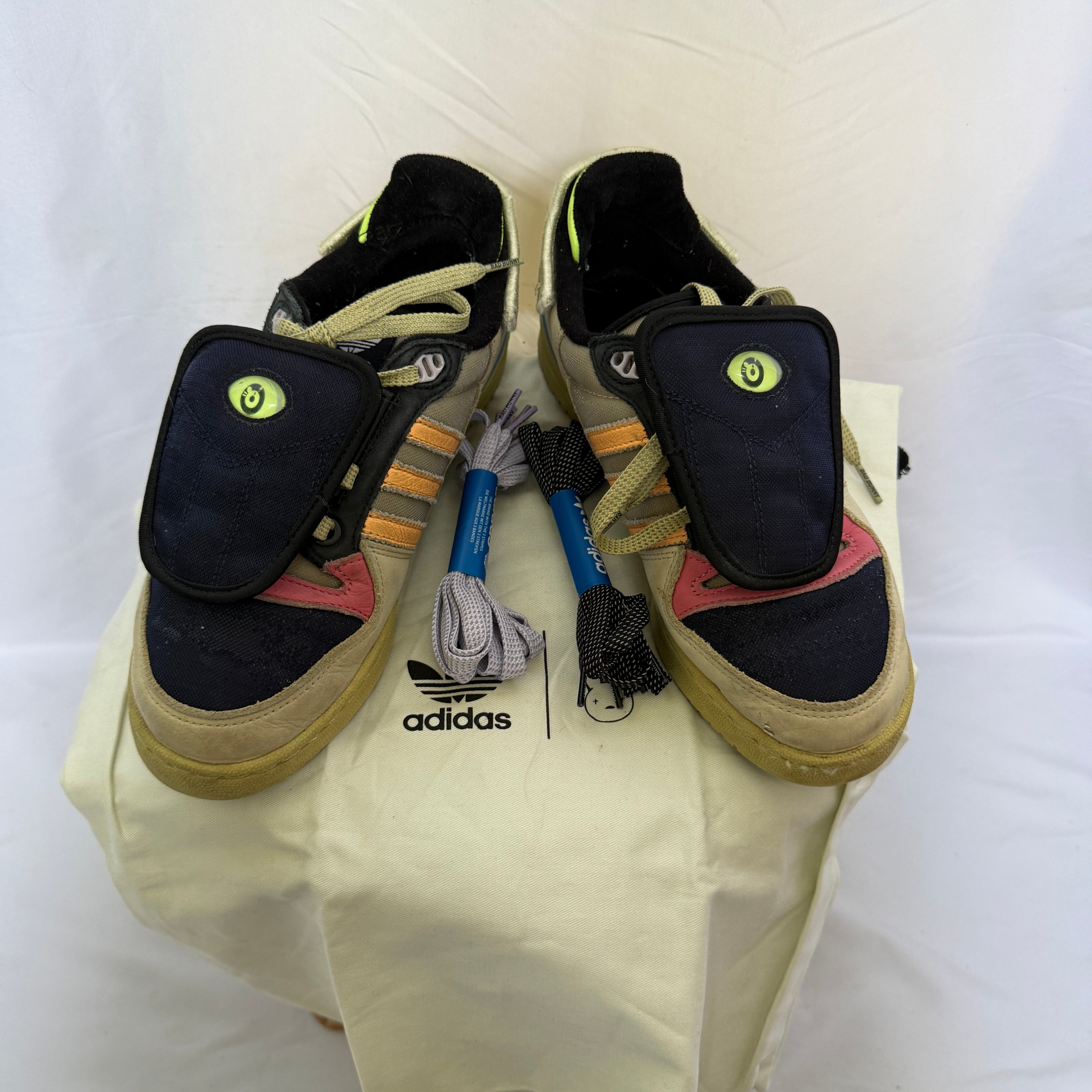 adidas x Bad Bunny Forum PWR „Benito“ – Sand / Acid Orange – Größe 39 1/3