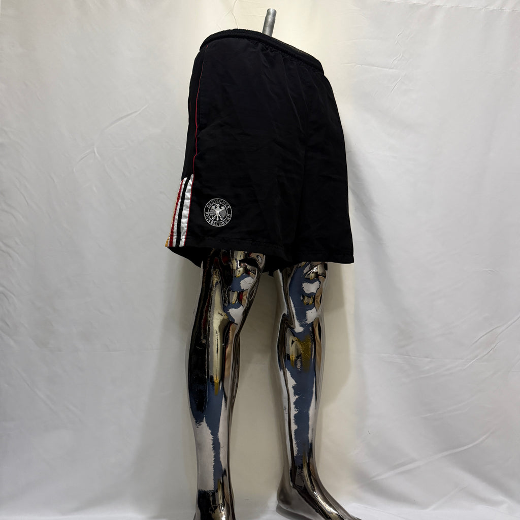 adidas Vintage DFB Deutschland Shorts / kurze Hose – Gr. L