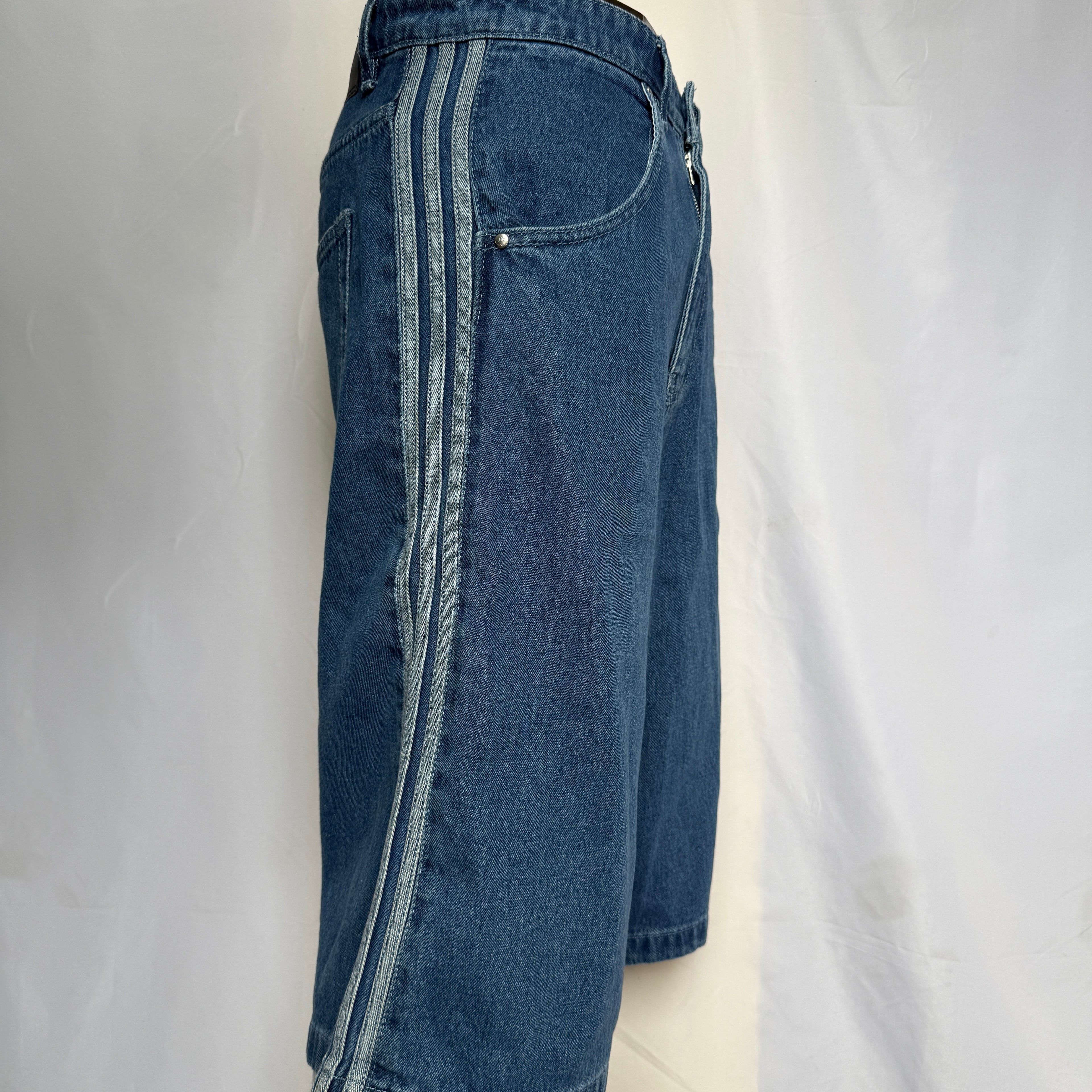 adidas Originals Denim Shorts / Jeans Hose – W32
