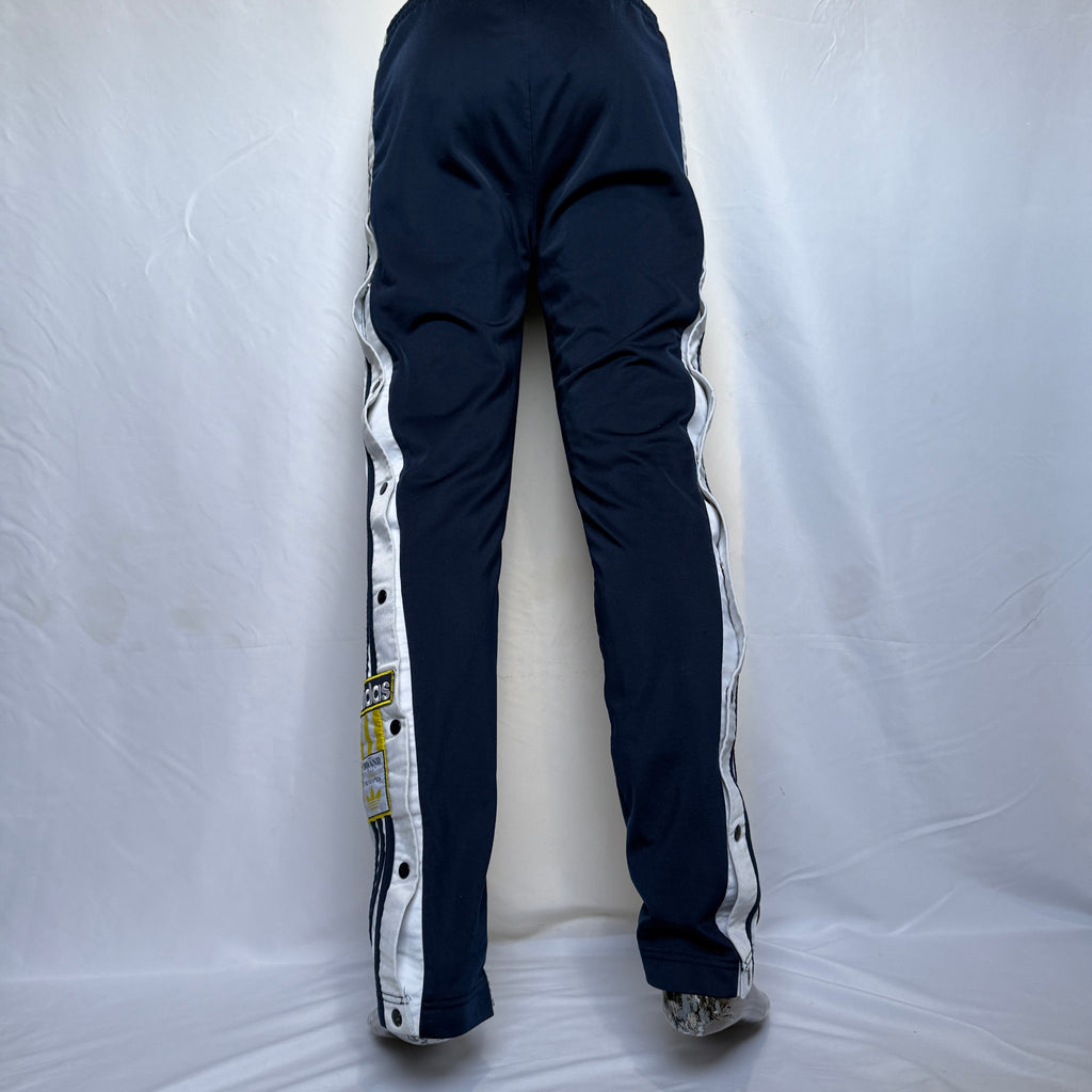adidas Jogginghose / Trainingshose – seitliche Knopfleiste – Gr. XS-S (Damen)